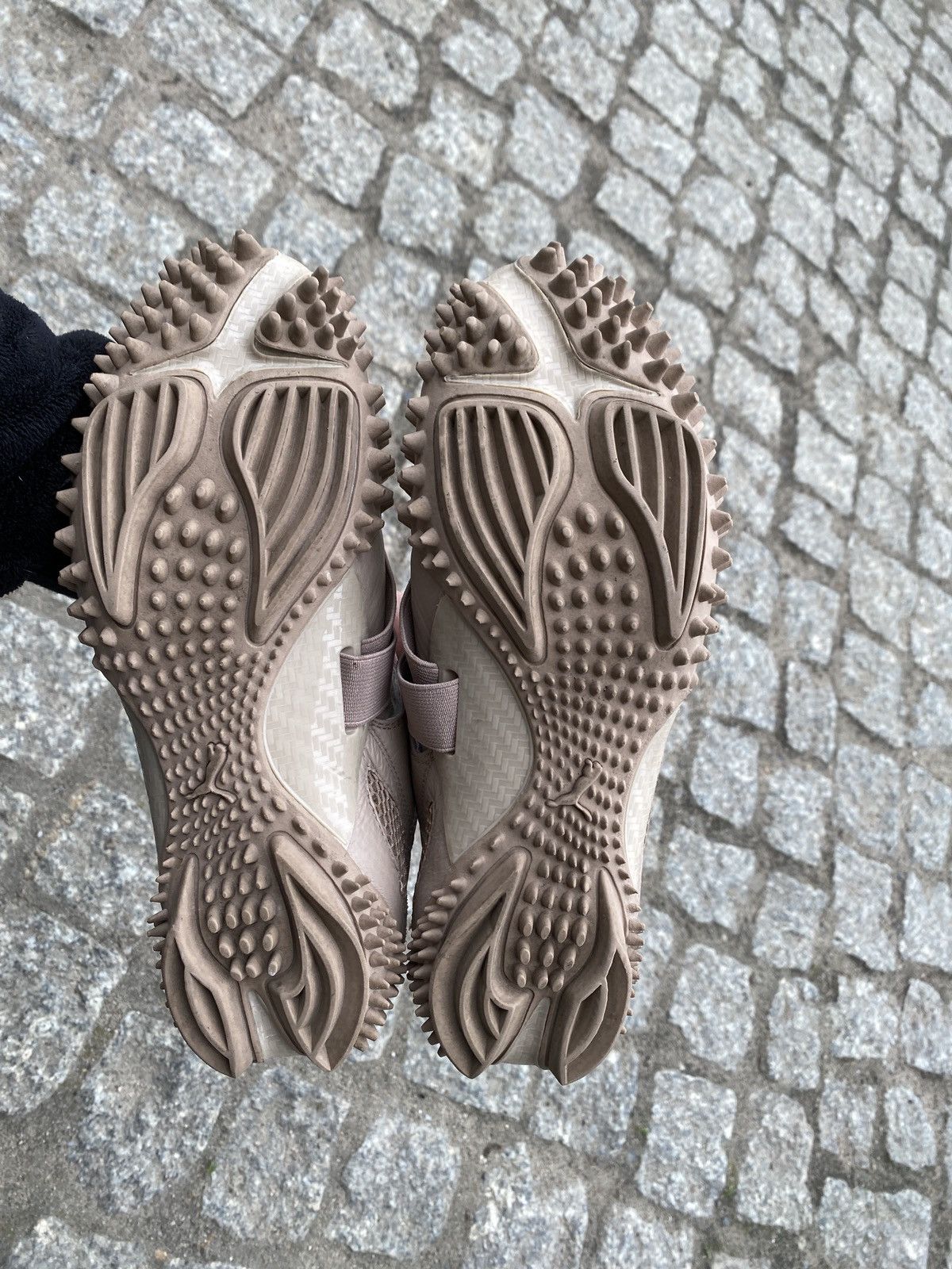 Puma × Vintage Puma mostro pale pink leather bubble sole trainers Size US 9 / IT 39 - 5 Thumbnail