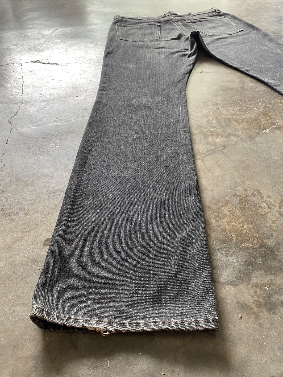 Japanese Brand × Uniqlo × Vintage Flare Jeans Japan Vintage Uniqlo Fade Black #32 Size US 33 - 8 Thumbnail