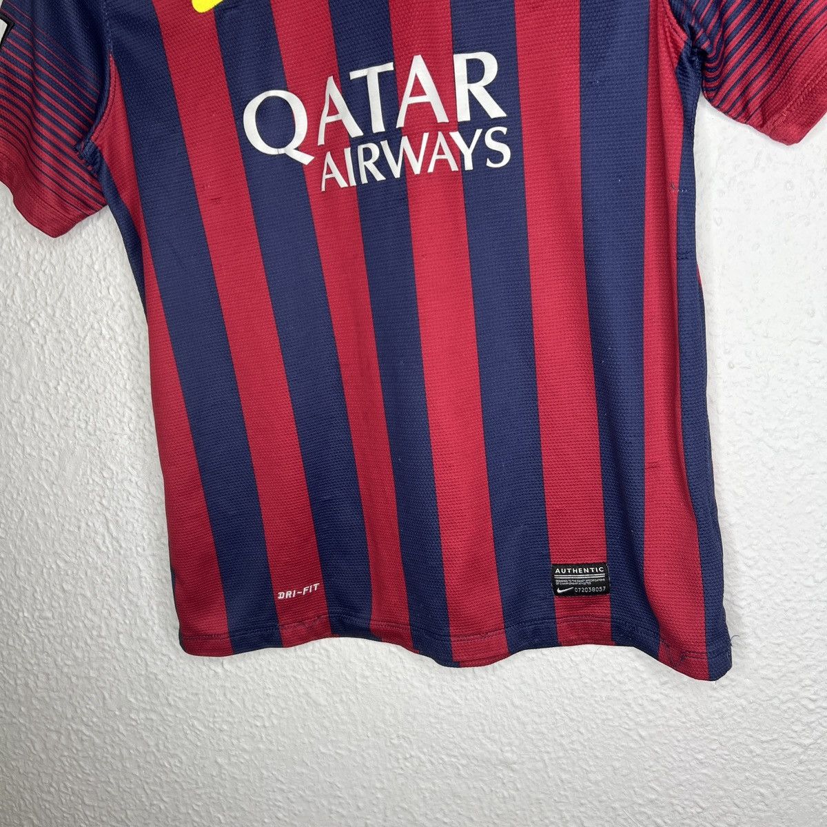Nike Nike Fc Barcelona Neymar Tshirt Tee Home Kit Jersey Navy Red Size US XS / EU 42 / 0 - 5 Thumbnail