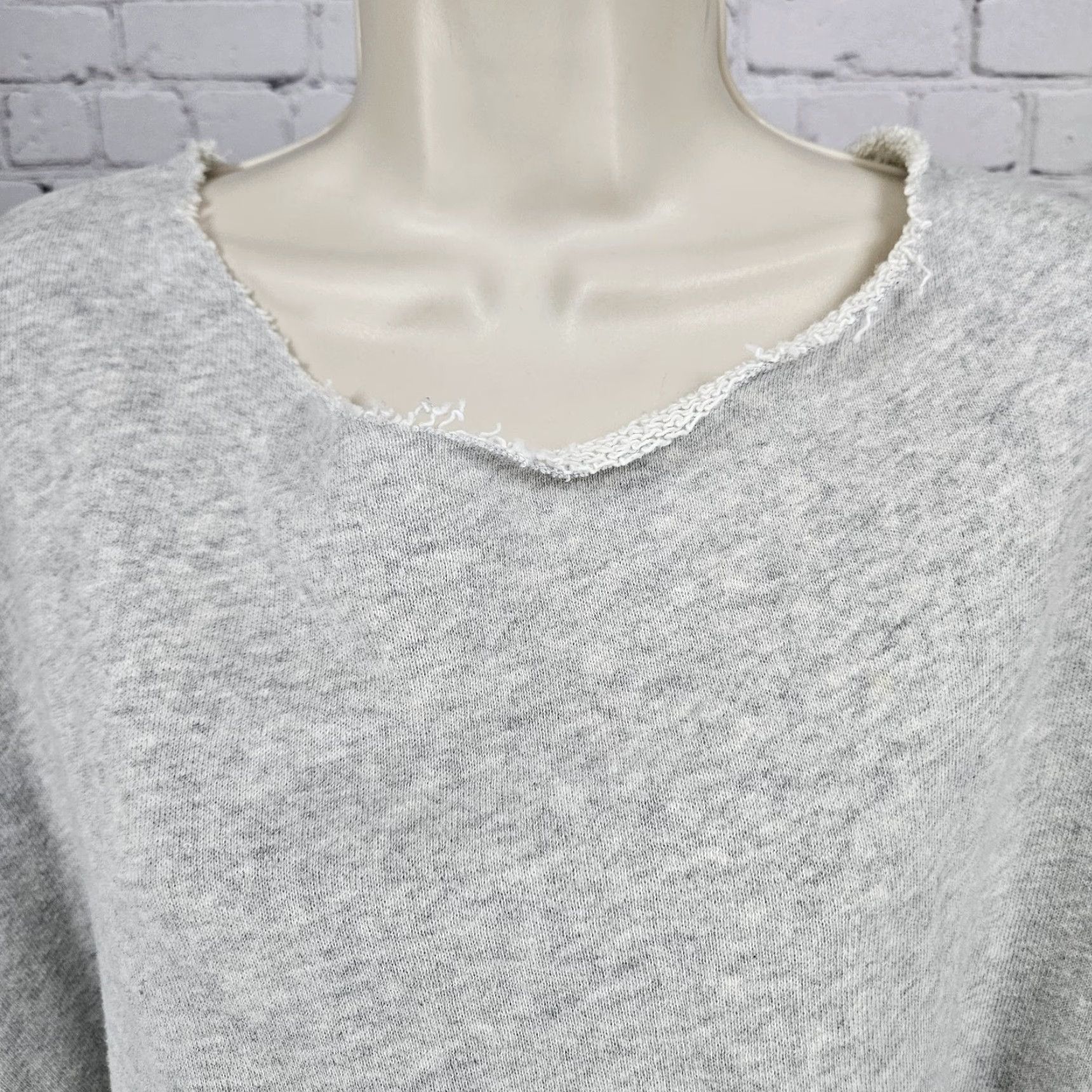 Anthropologie VINTAGE Anthropologie Grey Pearl Embellished Short Sleeve Oversized Sweatshirt Top O/S Shirt Womens Size ONE SIZE - 5 Thumbnail