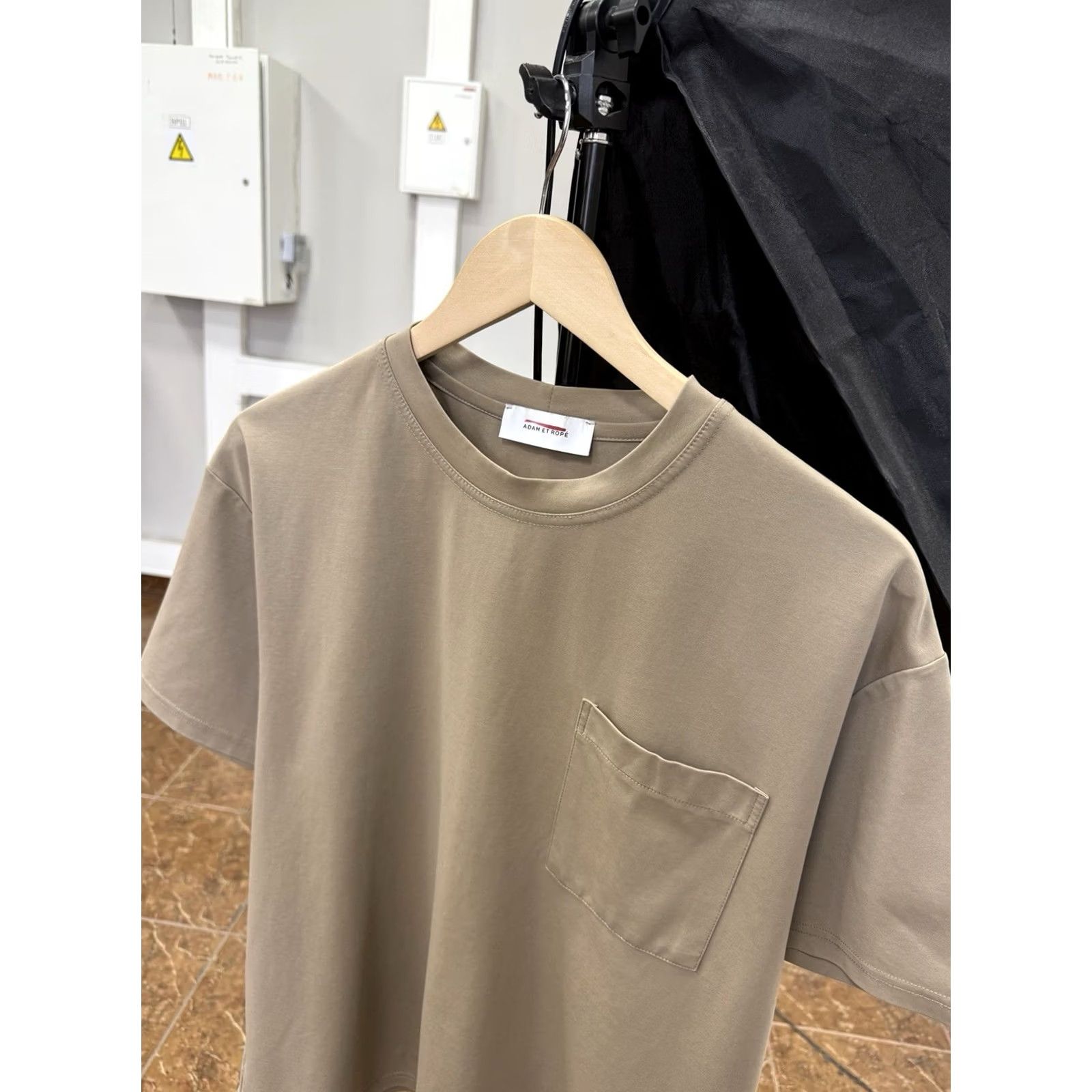 J Brand VINTAGE Adam Et Rope T-Shirt Oversize Retro Beige L Mens Japan Brand Rare E.T. Theme 90s Size US L / EU 52-54 / 3 - 2 Thumbnail
