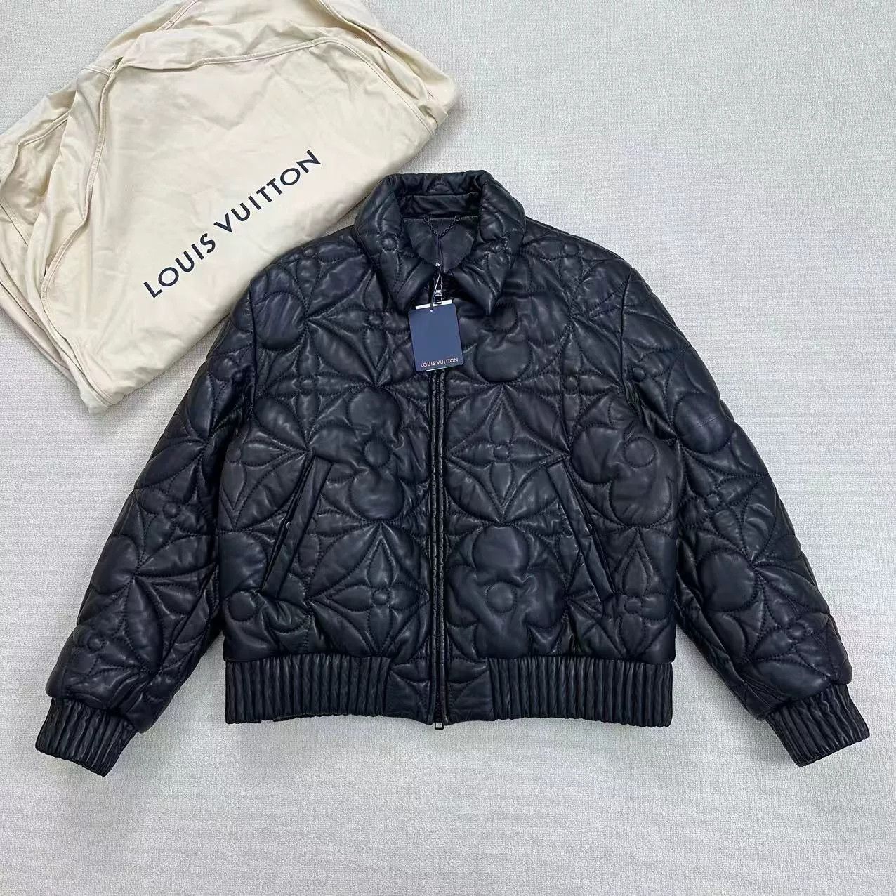 Louis Vuitton louis vuitton leather quilted jacket Size US XXL / EU 58 / 5 - 1 Preview
