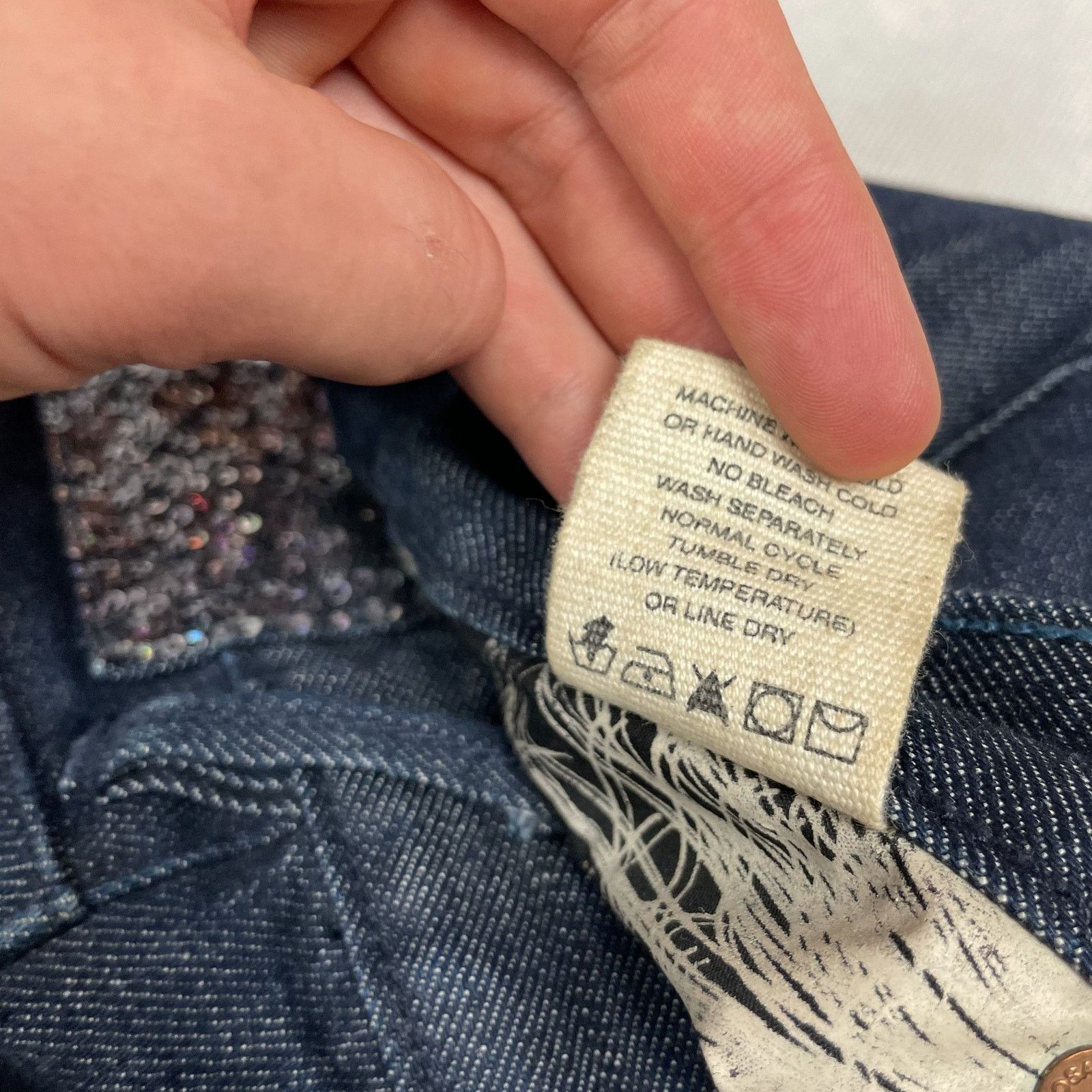 Evisu × Vintage Evisu Women's Blue Cotton Denim Mid-Rise Boyfriend Shorts 25 Size 25" / US 0 / IT 36 - 10 Thumbnail