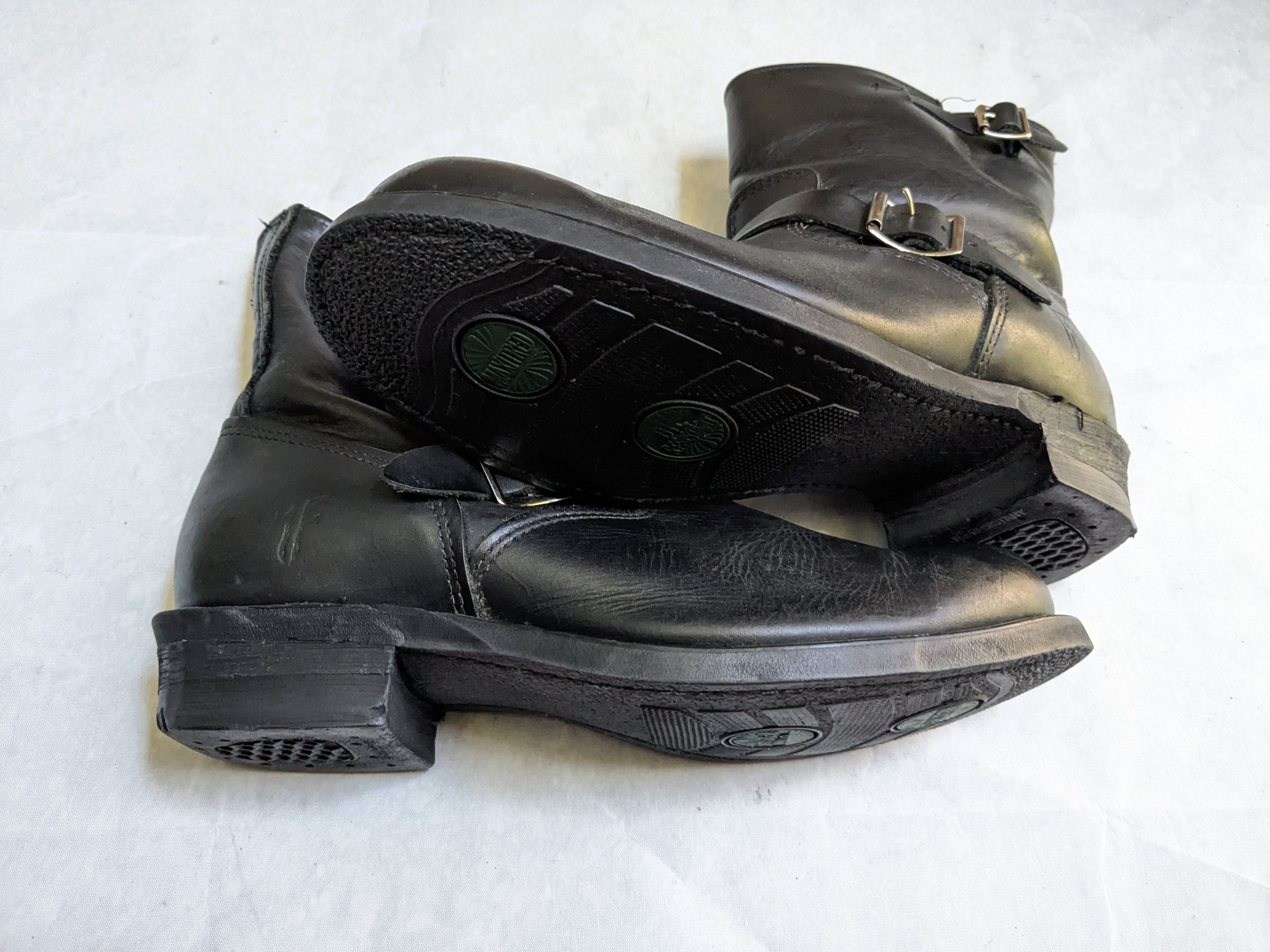 Frye Frye Engineer Black Leather 11 M Leather Buckle Size US 11 / EU 44 - 16 Thumbnail