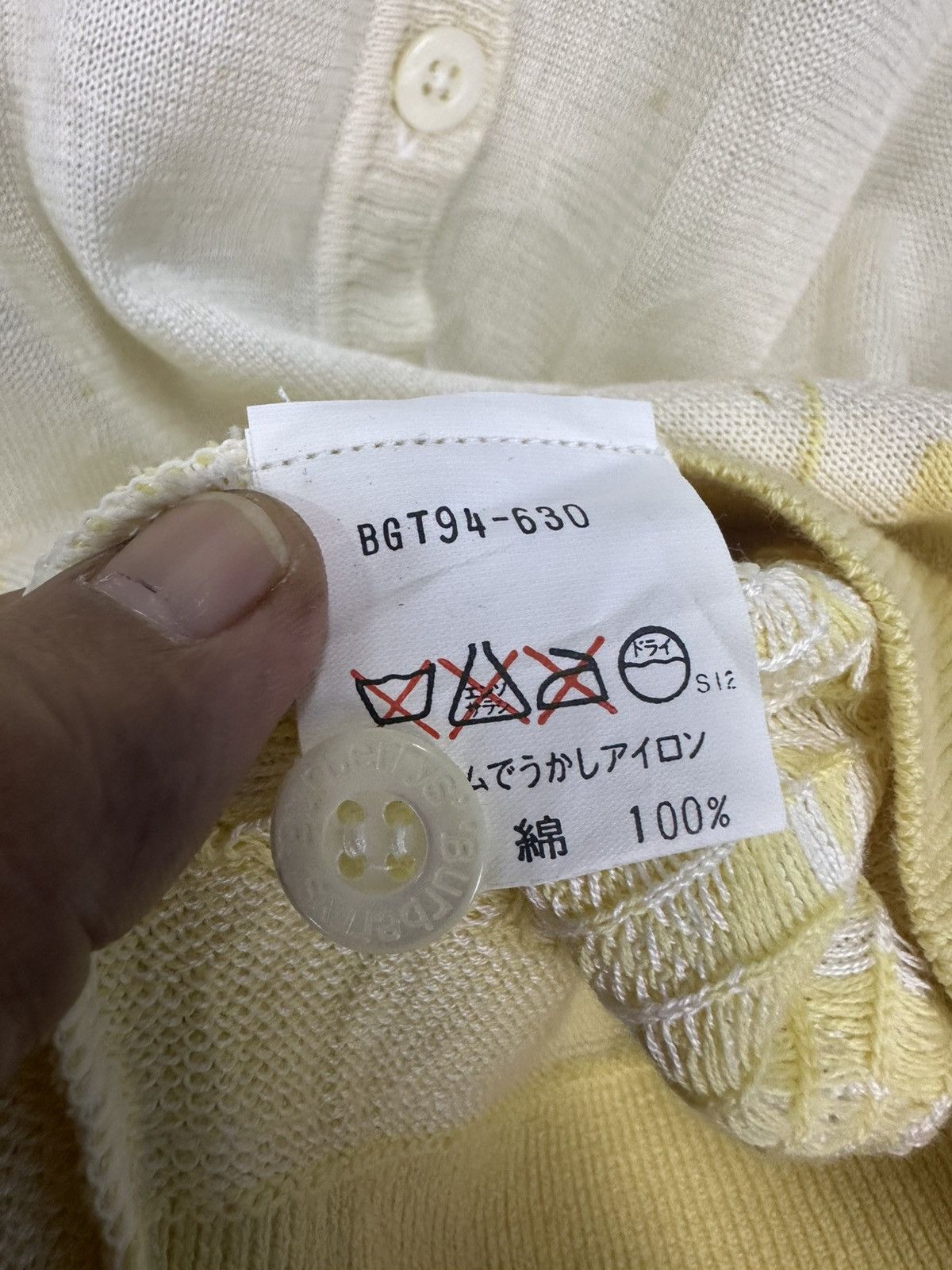 Burberry Vintage Burberry Tank Top Knit A977 Size S / US 4 / IT 40 - 9 Thumbnail