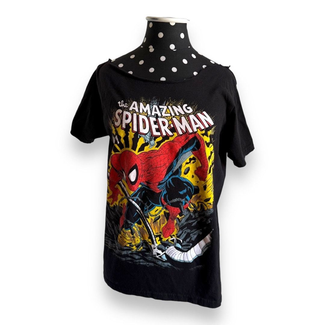 Marvel Comics Marvel Womens Tee Sz S Cut Out Neck Spider-Man Black Comic Size S / US 4 / IT 40 - 2 Thumbnail