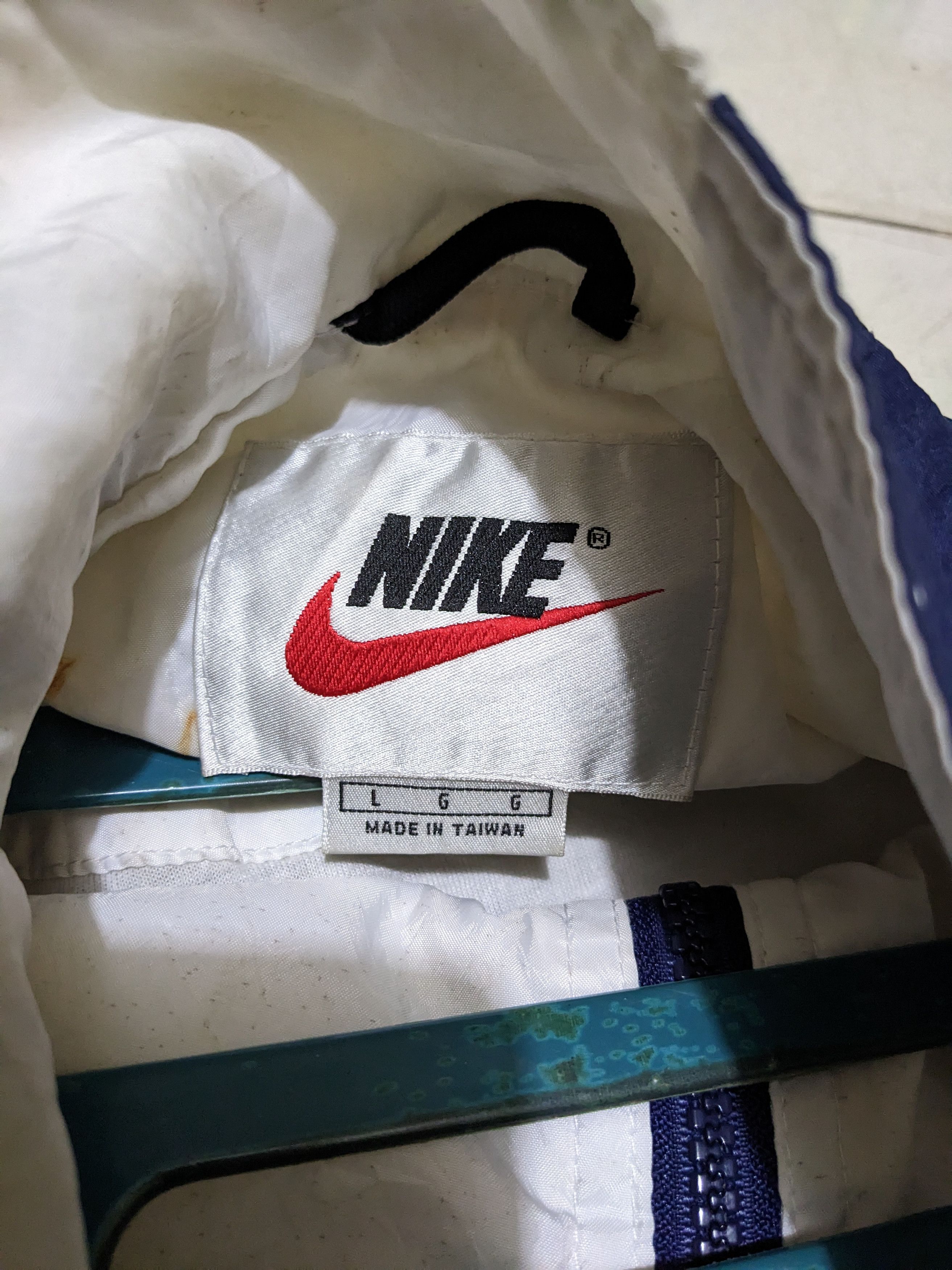 Vintage Vintage Nike Air Winbreaker Jacket Jordan Spike Lee Size US L / EU 52-54 / 3 - 5 Thumbnail