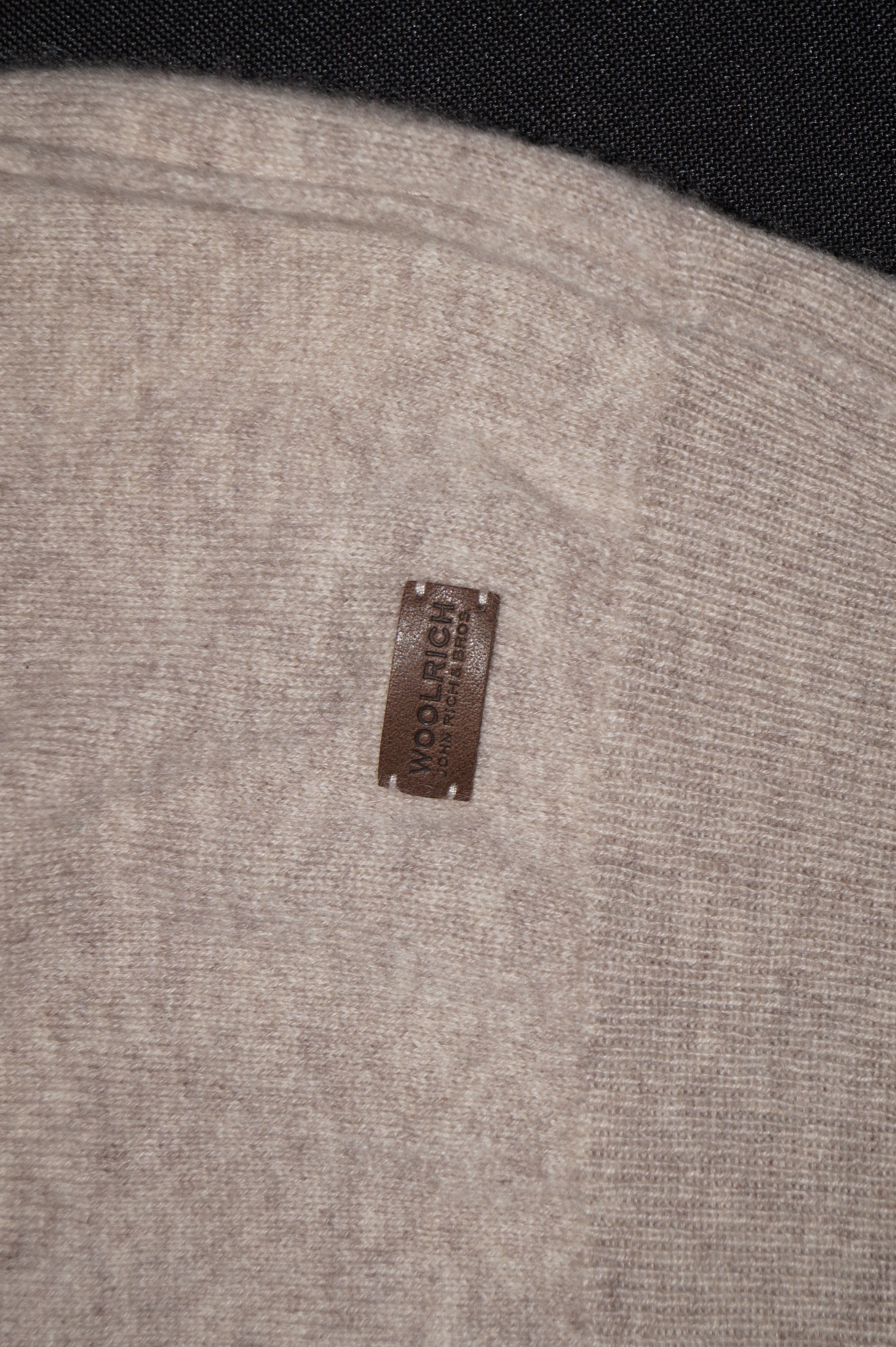 Woolrich Woolen Mills Superb luxury Woolrich cashmere Vneck sweater XL size Size US XL / EU 56 / 4 - 3 Thumbnail