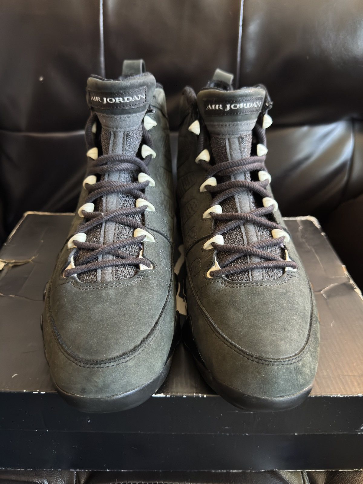 Jordan Brand Air Jordan 9 x Oregon Duck PE Size US 9 / EU 42 - 3 Thumbnail
