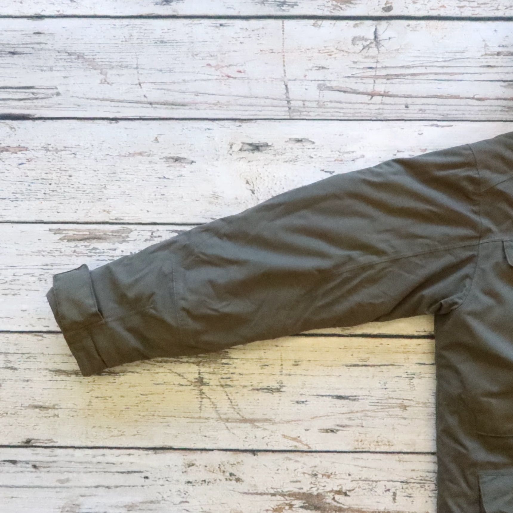 Vintage VINTAGE FjallRaven Yupik Parka Jacket Men L Gray FjallRaven Yupik Parka Jacket L Gray Mens Size US L / EU 52-54 / 3 - 4 Thumbnail