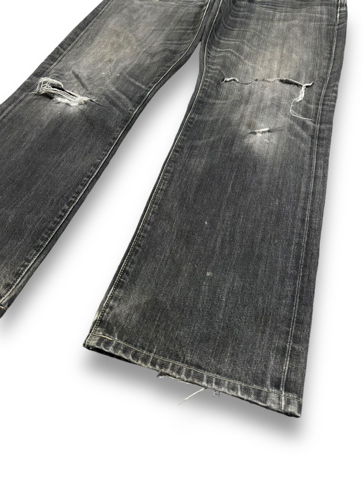Undercover × Uniqlo Vintage Uniqlo UJ Faded Wash Loose Distressed Grunge Jeans Size US 36 / EU 52 - 11 Thumbnail