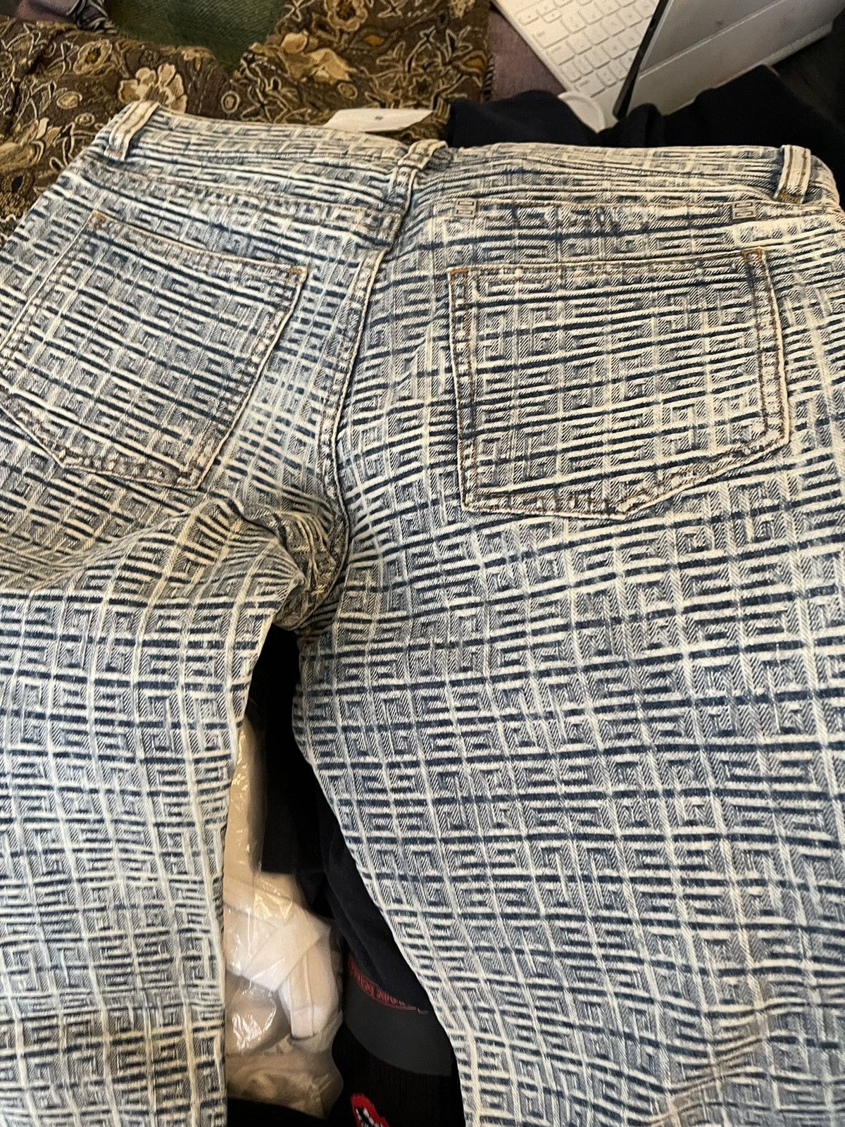 Givenchy 4G Jeans size 33
