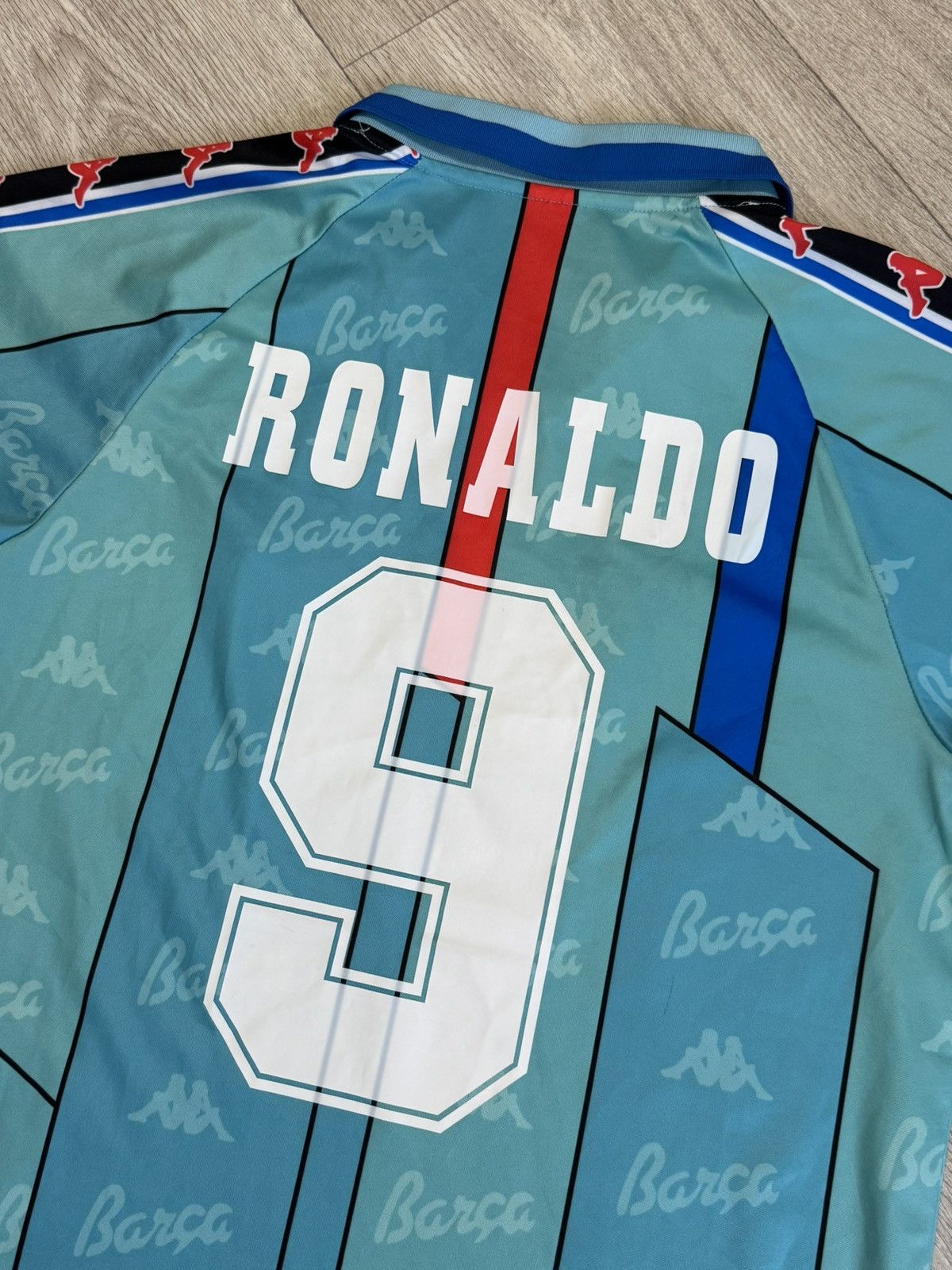 Kappa 🔷Retro Kappa Barcelona 1996/97 Ronaldo #9 Soccer jersey🔷 Size US M / EU 48-50 / 2 - 8 Thumbnail