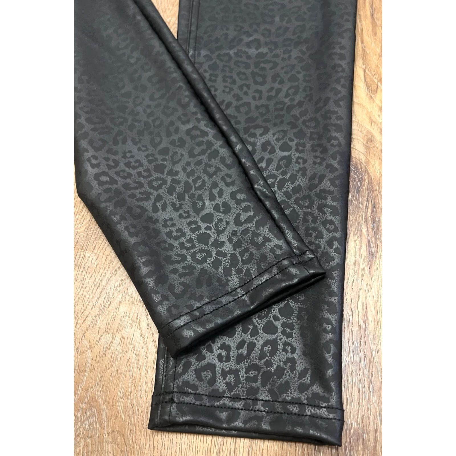 Vintage Freddy Faux Leather Leopard Print Shaping Leggings 6 EUC Size 28" / US 6 / IT 42 - 5 Thumbnail