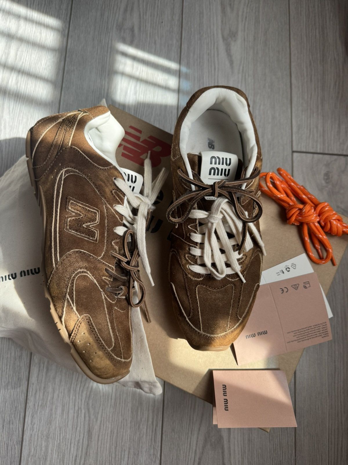 Miu Miu × New Balance New Miu Miu X NB sneakers IT40 Size US 10 / IT 40 - 1 Thumbnail