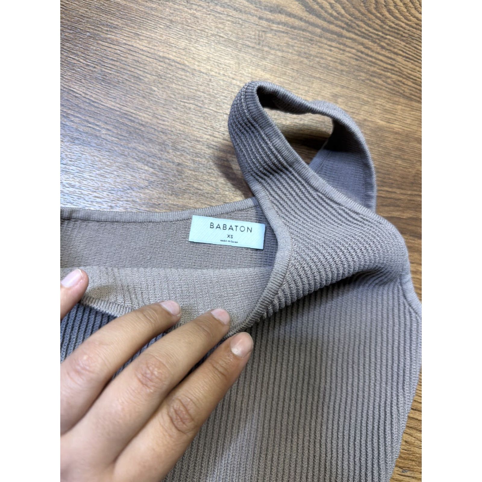 Aritzia **Babaton Sculpt Knit Brown Aritzia One Shoulder Tank XS** User: **Aritzia Babaton Sculpt Knit Brown One Shoulder Tank Size XS** Size XS / US 0-2 / IT 36-38 - 2 Thumbnail