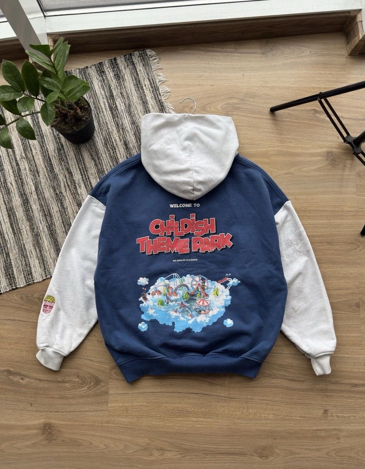 CHILDS Childish Theme Park TGF Vintage Big Logo Heavy Hoodie Men Size US S / EU 44-46 / 1 - 4 Thumbnail