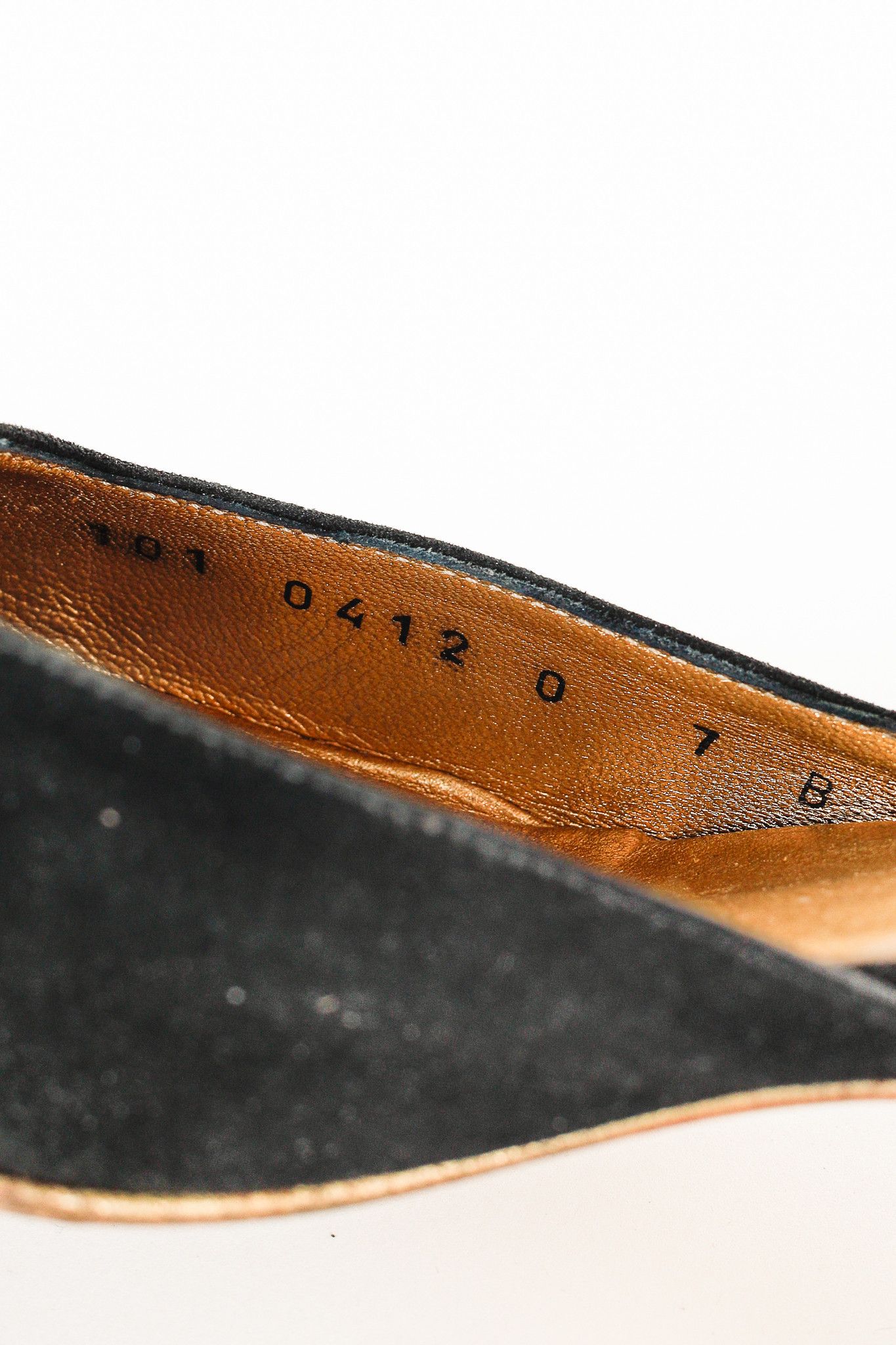 Gucci × Tom Ford Gucci Tom Ford Era Black-Suede Pointed Toe Kitten Heels Size US 7 / IT 37 - 11 Thumbnail