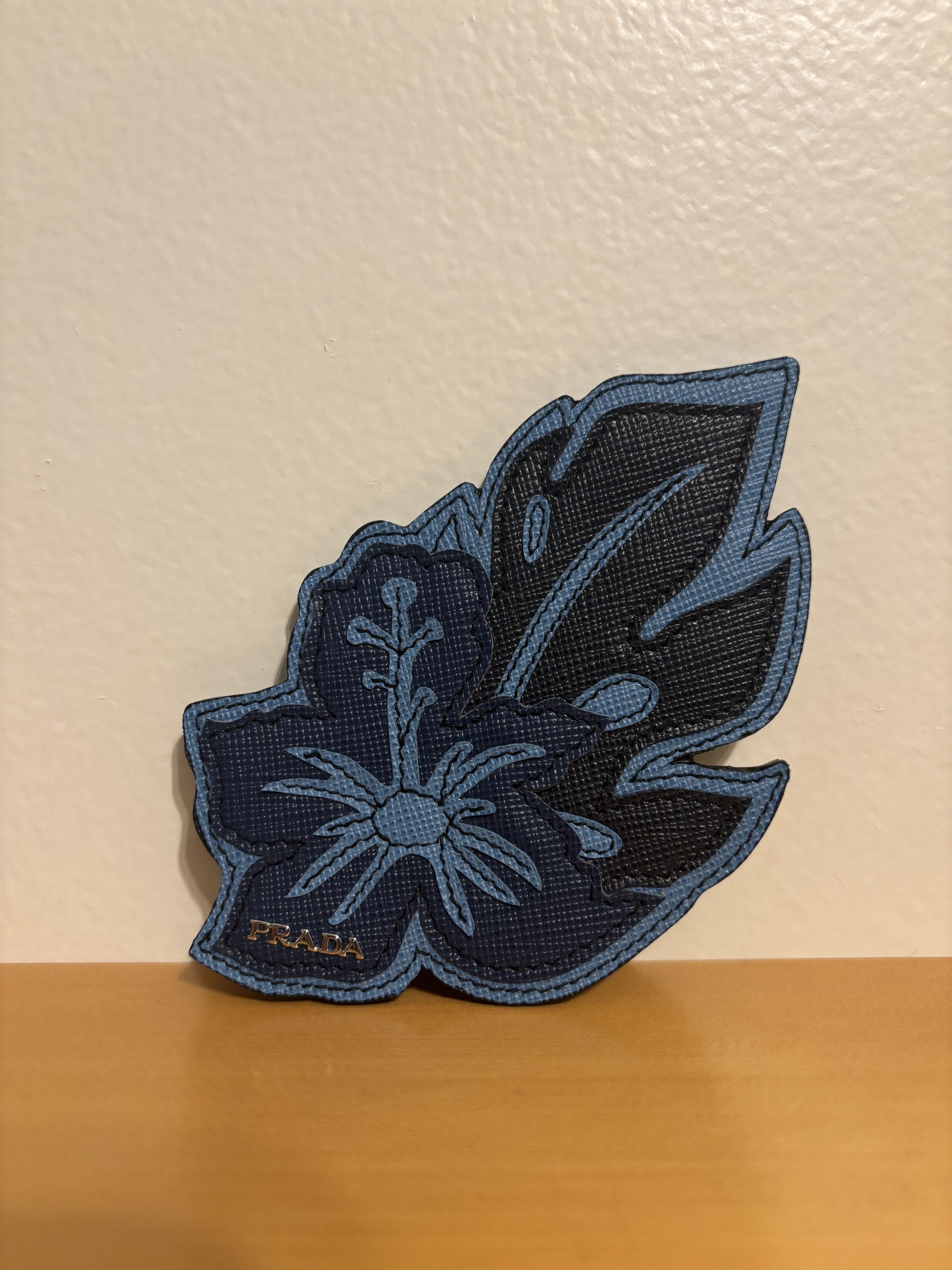 Prada Velcro Leather Prada Flower Patch / Floral Patches Size ONE SIZE - 1 Thumbnail