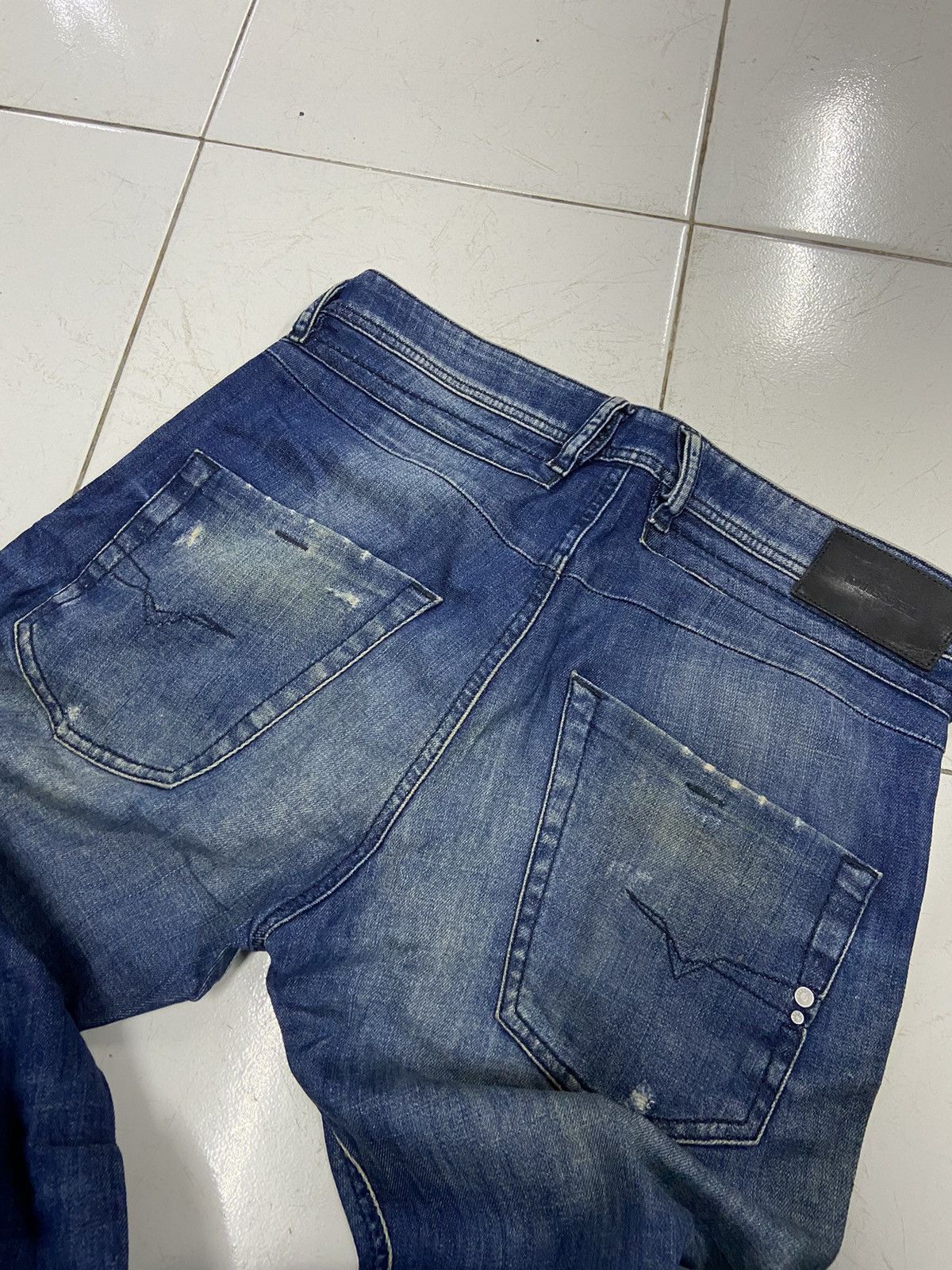 Diesel DIESEL INDUSTRY BELTHER REGULAR DISTRESSED SLIM JEANS Size US 30 / EU 46 - 9 Thumbnail