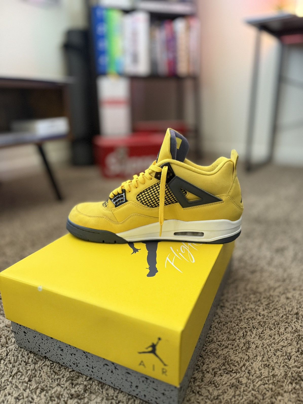 Jordan Brand 2021 Jordan 4 Lightning Size 13 Size US 13 / EU 46 - 8 Thumbnail
