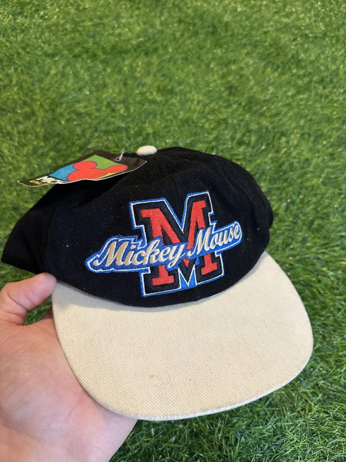 Disney Vintage disney mickey mouse hat Size ONE SIZE - 1 Thumbnail