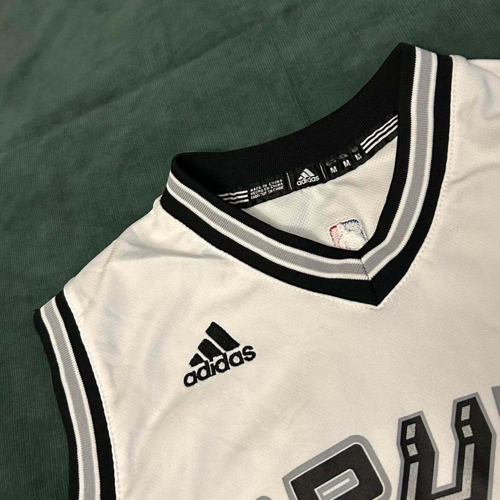 NBA San antonio spurs nba jersey Size US M / EU 48-50 / 2 - 3 Thumbnail