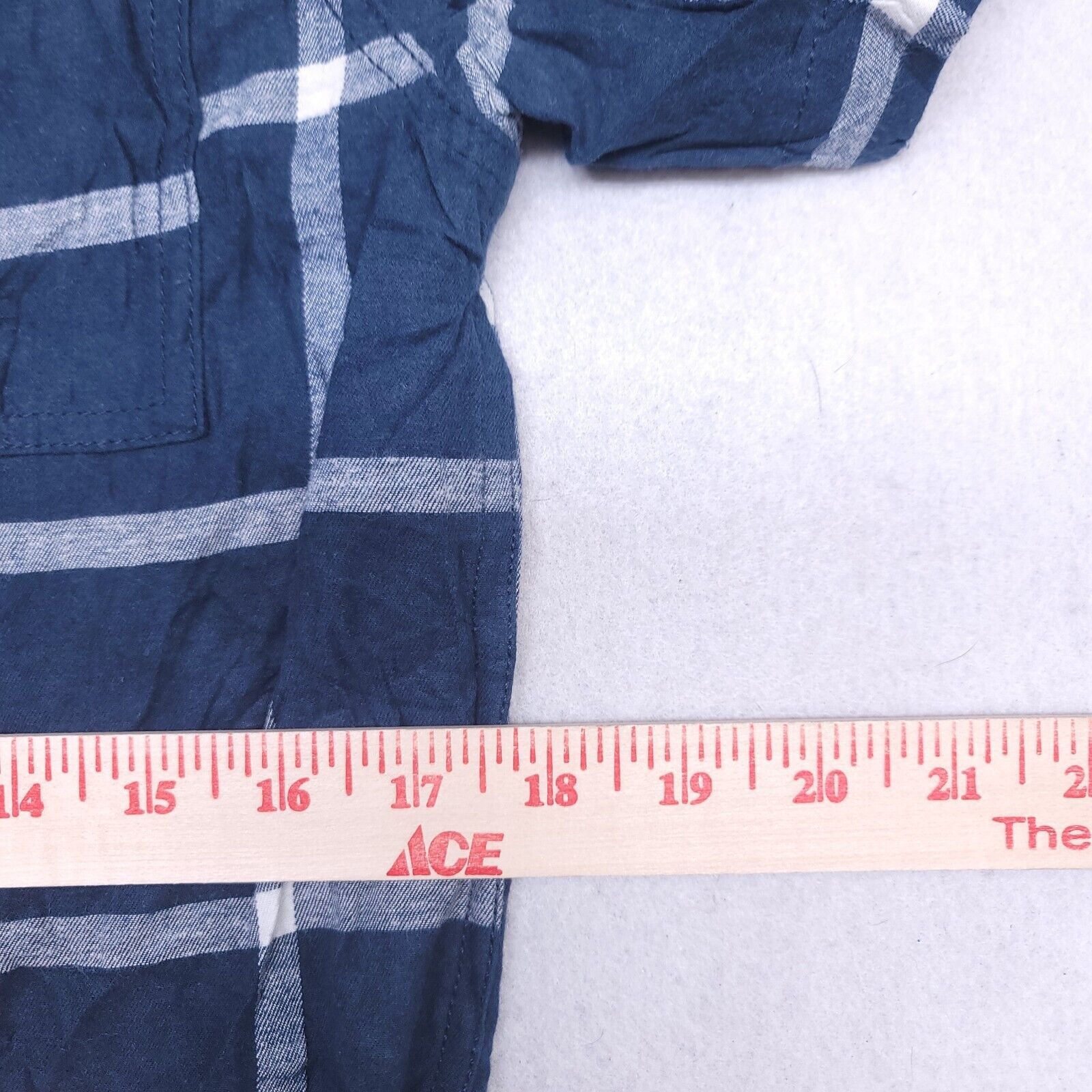 On The Byas On the Byas Tartan Flannel Shirt Mens Size Small Blue White Size US S / EU 44-46 / 1 - 8 Thumbnail