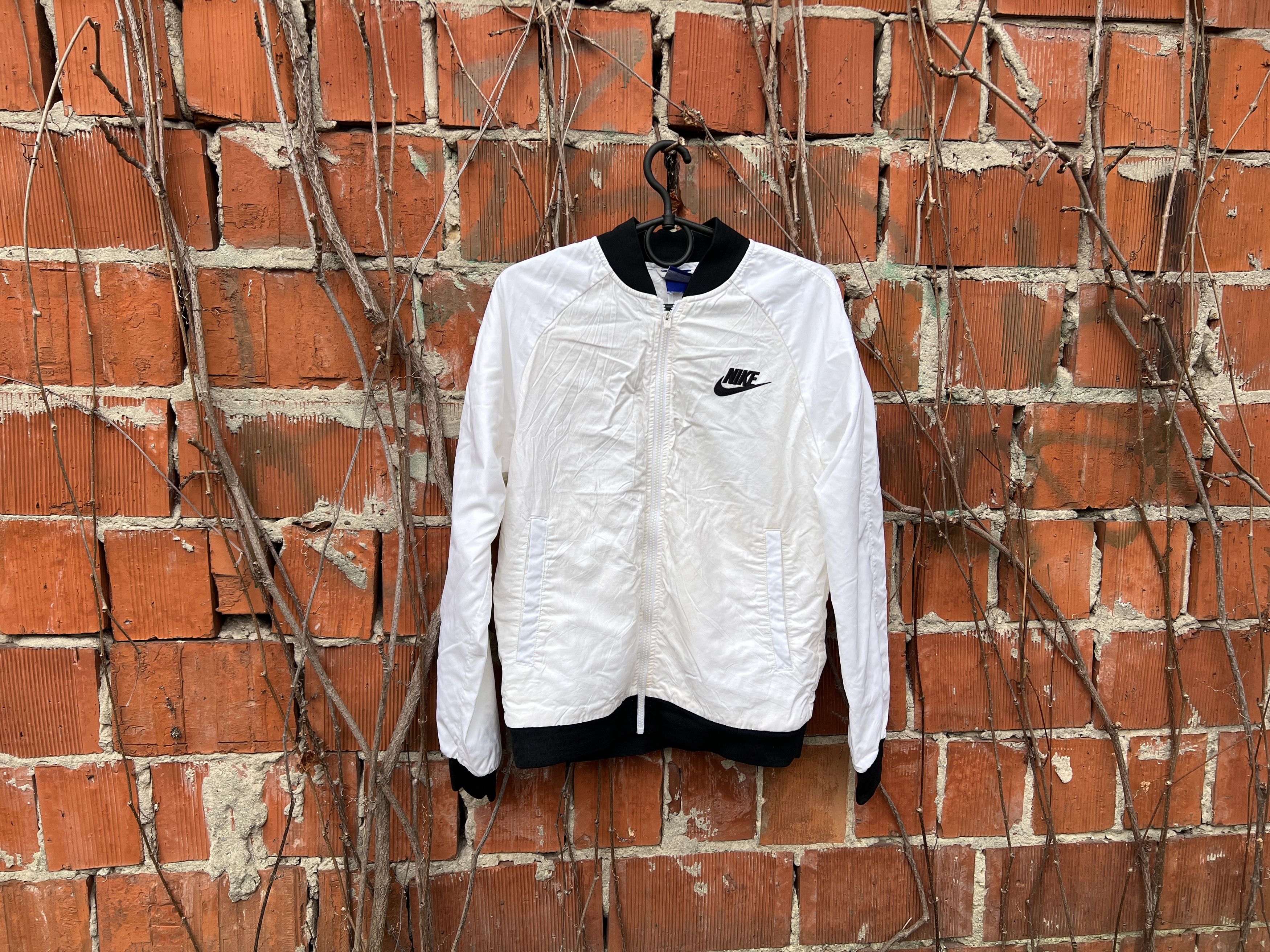 Nike 💲RARE💲 80s Nike Vintage Full Zip Bomber Jacket Small Size Size US S / EU 44-46 / 1 - 1 Thumbnail