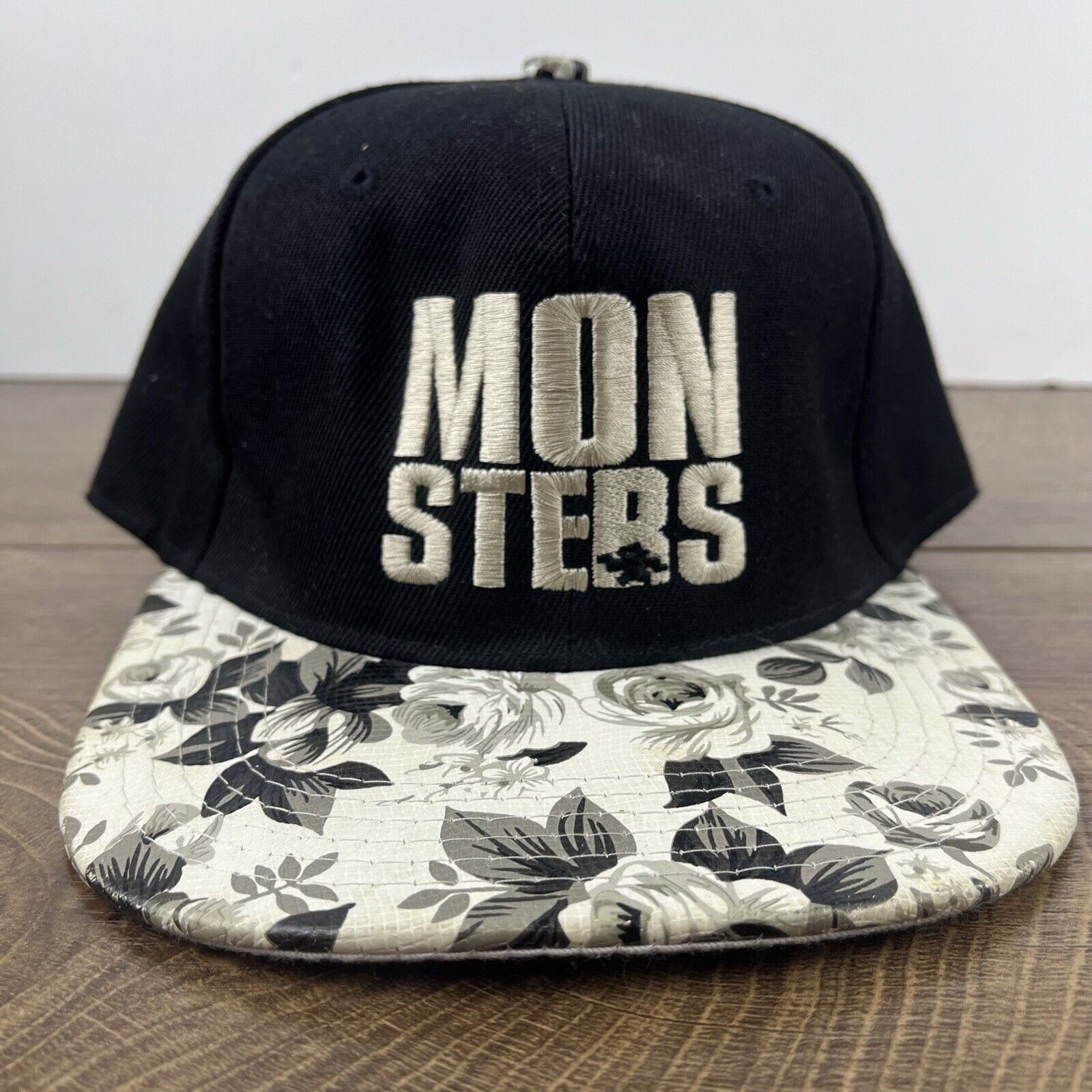 Other Monsters Hat Monsters Snapback Hat Black Hat Adjustable Blac Size ONE SIZE - 1 Thumbnail