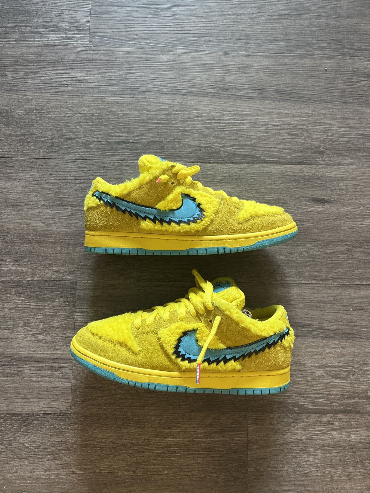 image of Nike Dunk Sb Grateful Dead Shoes in Yellow, Men's (Size 8)