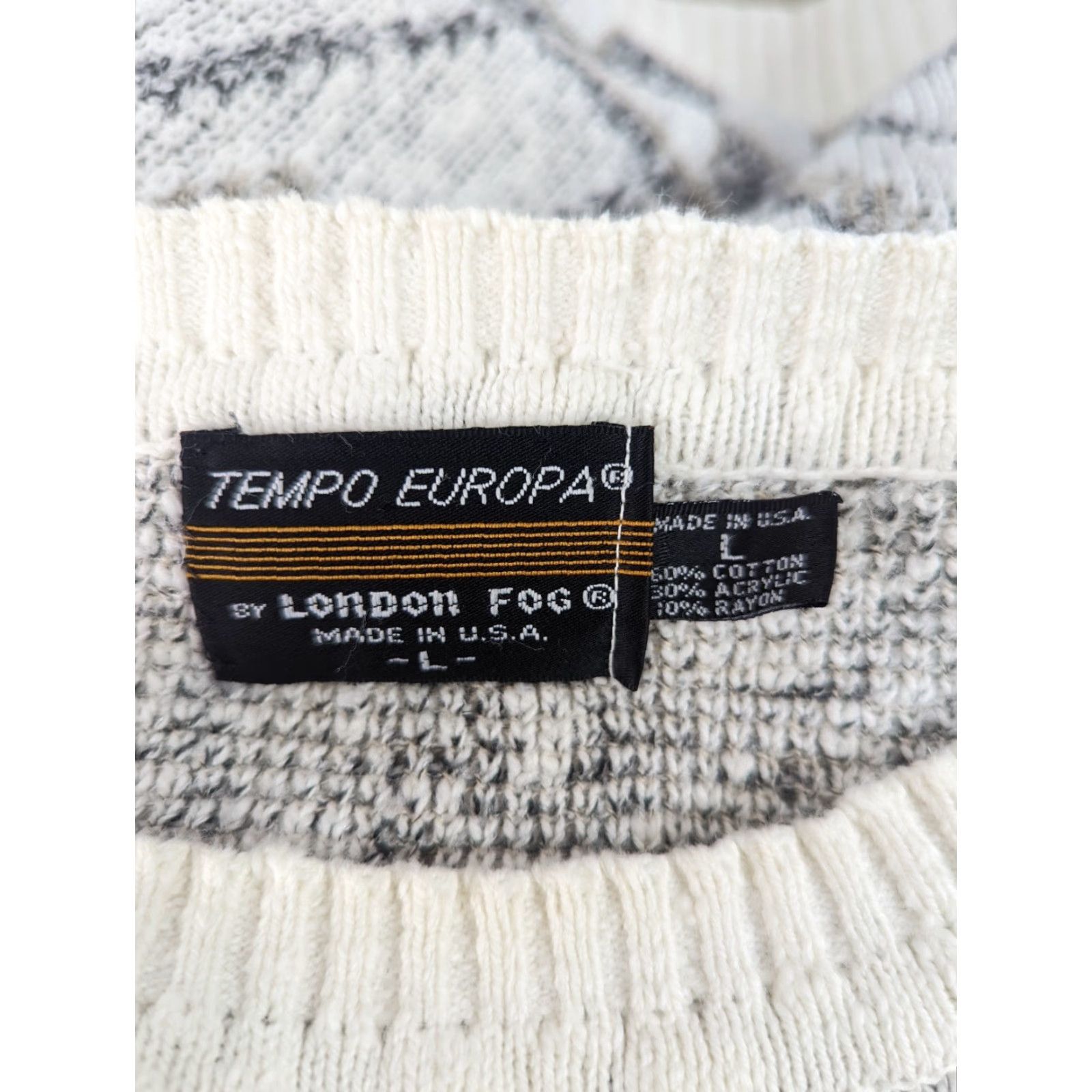 London Fog VINTAGE London Fog Sweater Geometric Mens Size L Crewneck Knit White 80s Seasonal Fall Winter Spring Casual Mens Size US L / EU 52-54 / 3 - 4 Thumbnail