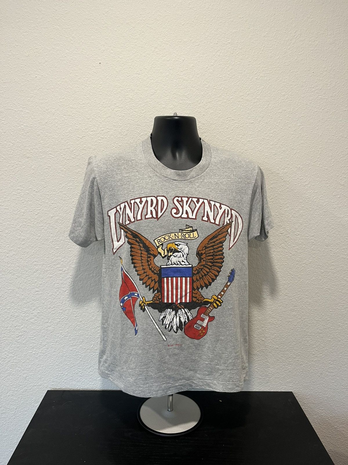 Vintage Lynrd skynrd 10 year anniversary tour shirt vintage 80s Size US L / EU 52-54 / 3 - 1 Thumbnail