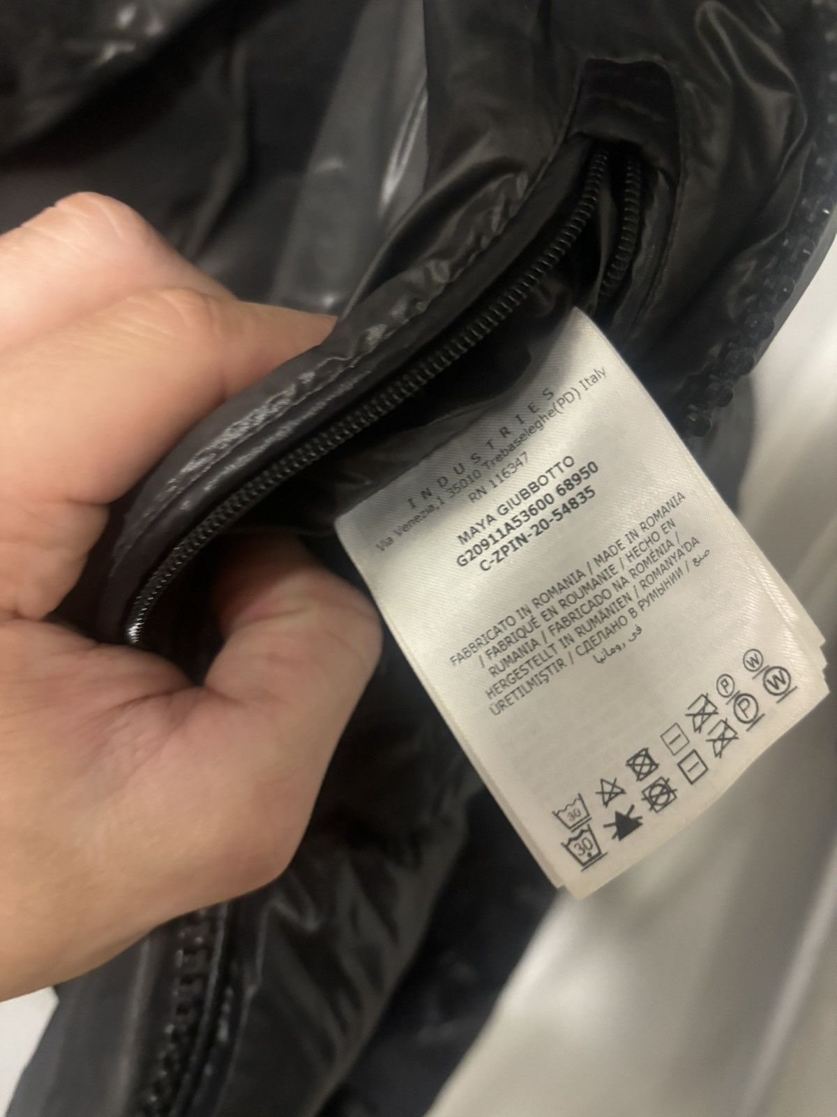 Moncler ecrins Size US XL / EU 56 / 4 - 7 Thumbnail