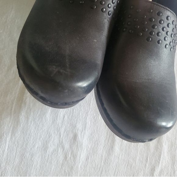 Dansko Dansko Mavis Black Rivetted Sz. 38 (7.5-8) Clogs Mules Size US 7.5 / IT 37.5 - 5 Thumbnail
