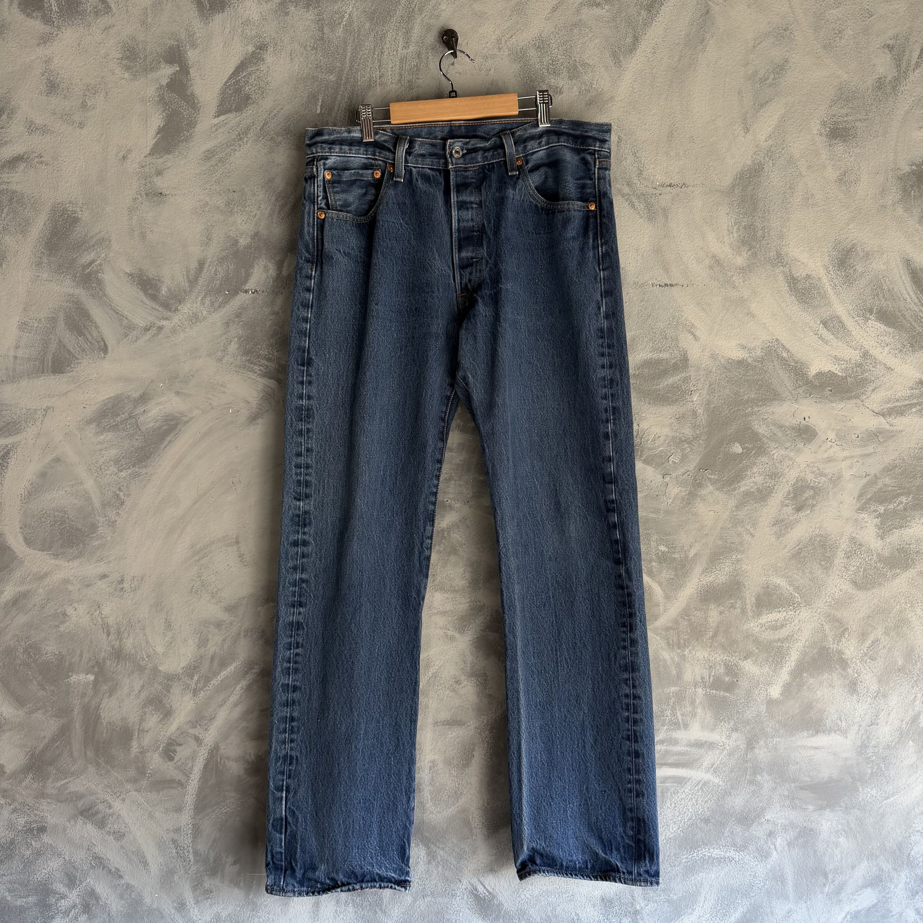 Levi's VTG Levi's 501 Jeans Dark Blue Denim Button Fly Straight Leg Size US 35 - 5 Thumbnail