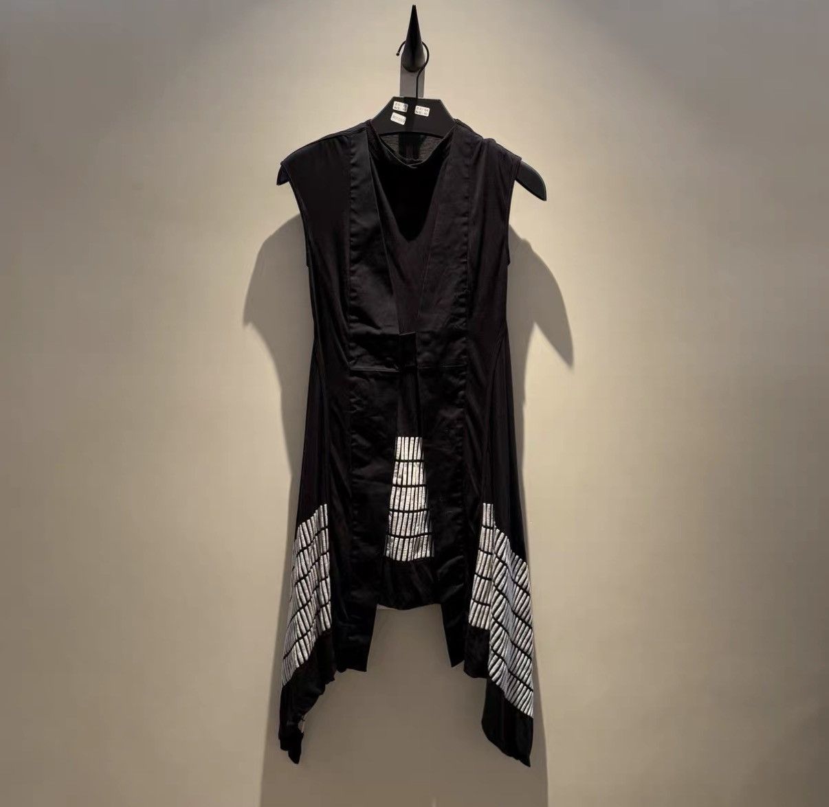 Rick Owens Rick Owens Special Line Vest with Detachable Shawl/Cape Size M / US 6-8 / IT 42-44 - 1 Thumbnail