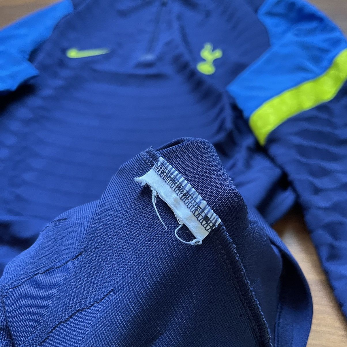 Nike × Vintage TOTTENHAM NIKE 2021/2022 FOOTBALL TRAINING TRACK TOP Size US L / EU 52-54 / 3 - 11 Thumbnail