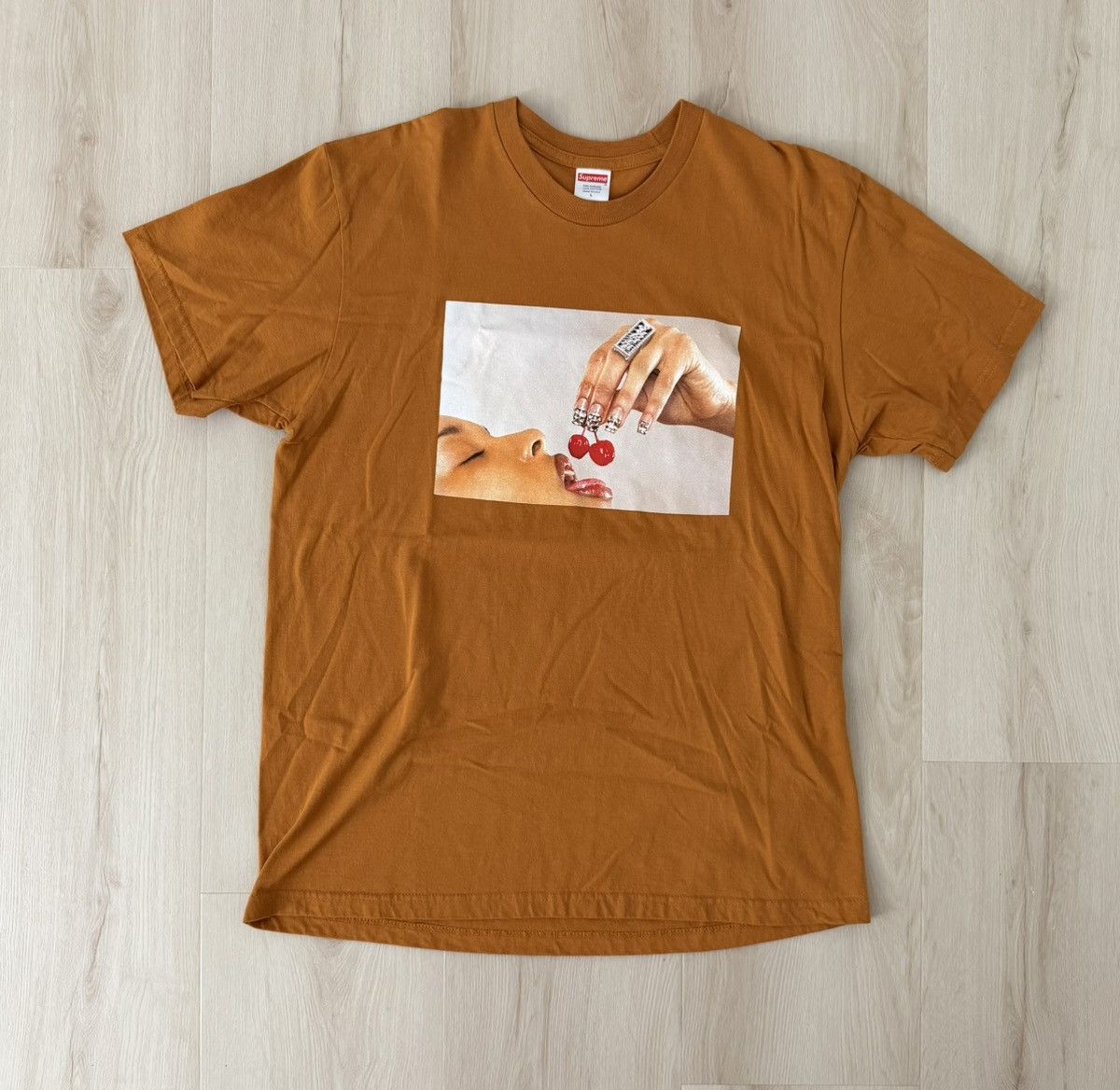 Supreme Supreme SS20 Cherries Tee Burnt Orange Size US L / EU 52-54 / 3 - 1 Thumbnail