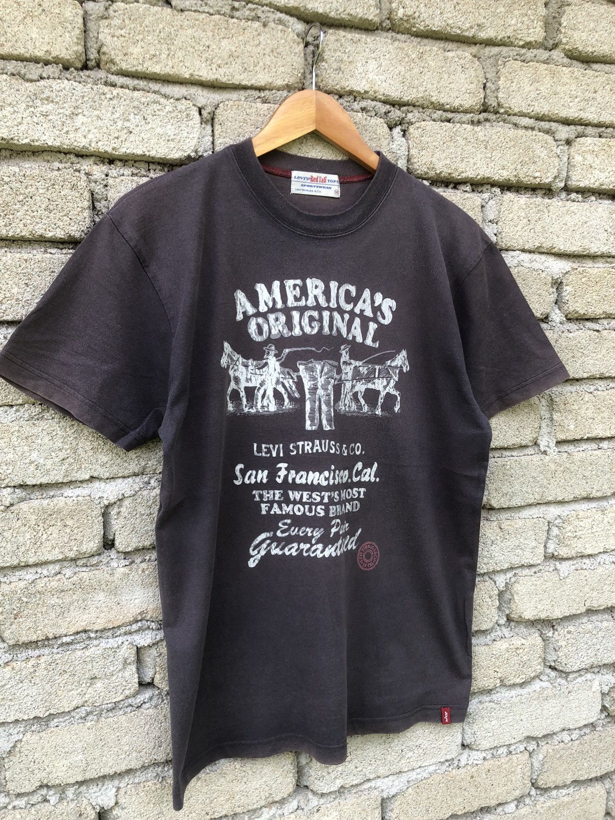 Levi's Vintage Sunfaded Levis Red Tab Tops Americas Original Tee Size US M / EU 48-50 / 2 - 2 Thumbnail