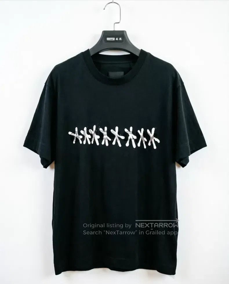 Givenchy Givenchy short sleeves Size US L / EU 52-54 / 3 - 1 Thumbnail