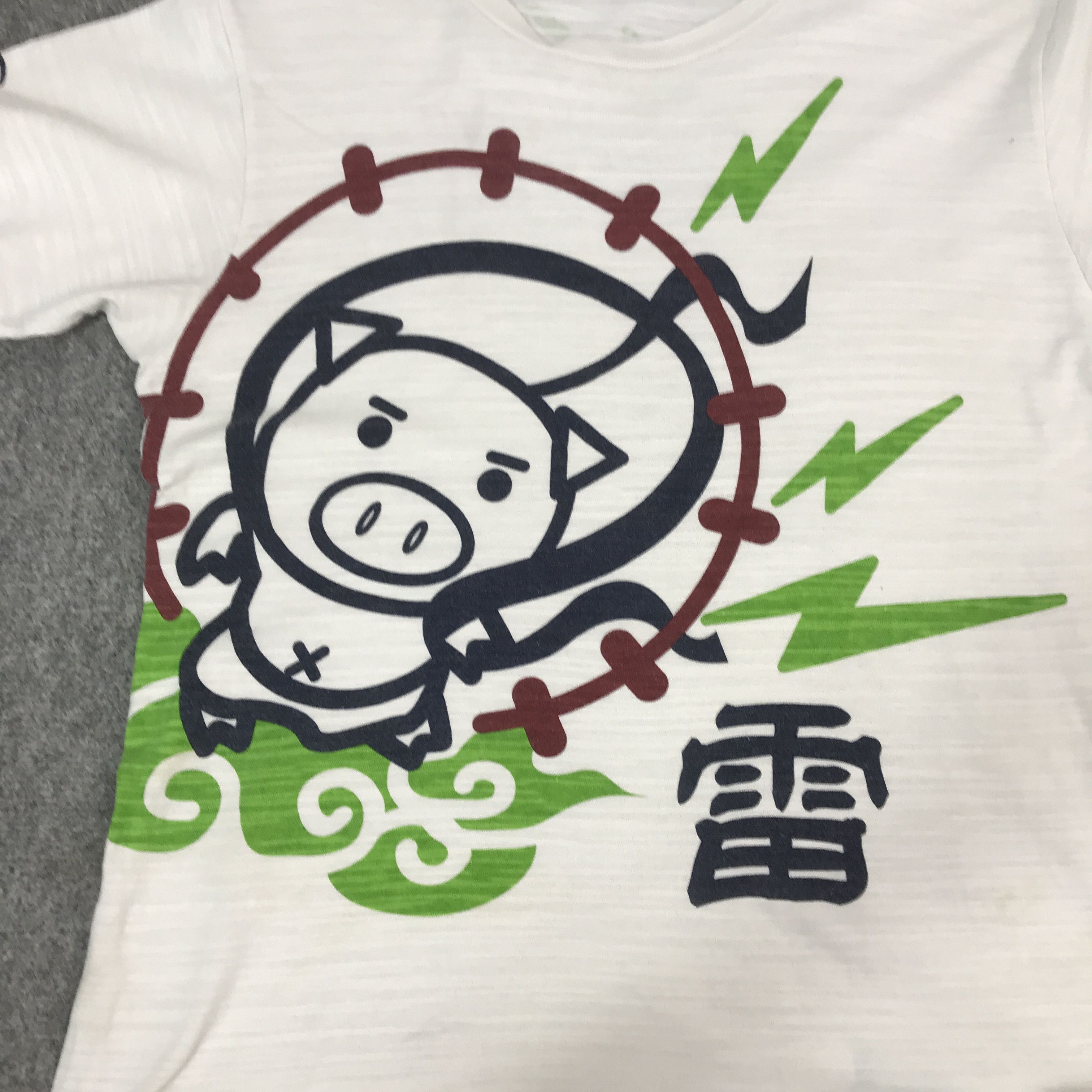 Japanese Brand japanese word wear Pig design t-shirt Size US L / EU 52-54 / 3 - 10 Thumbnail