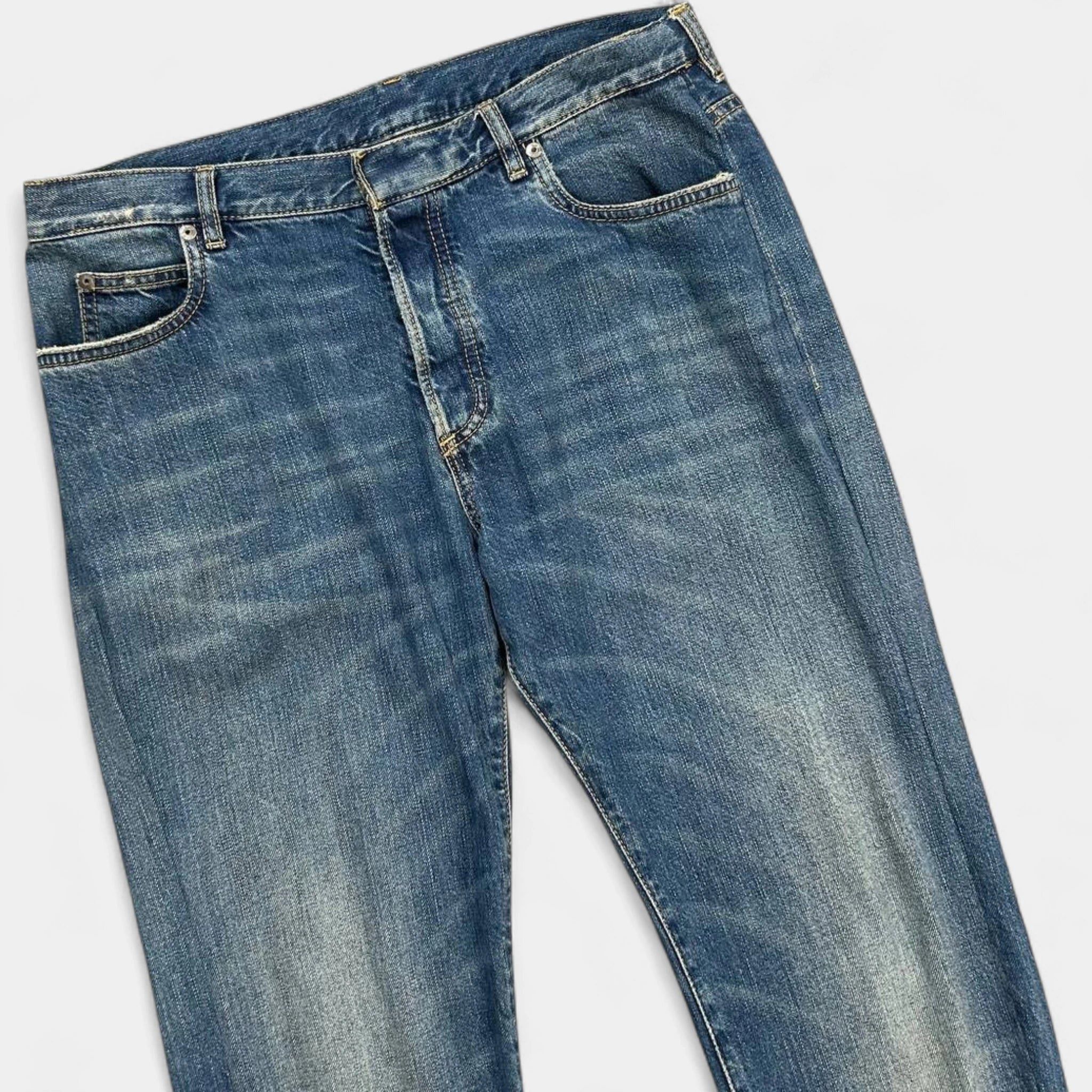 Maison Margiela Maison Margiela MM10 Washed Blue Jeans Size US 32 / EU 48 - 2 Thumbnail