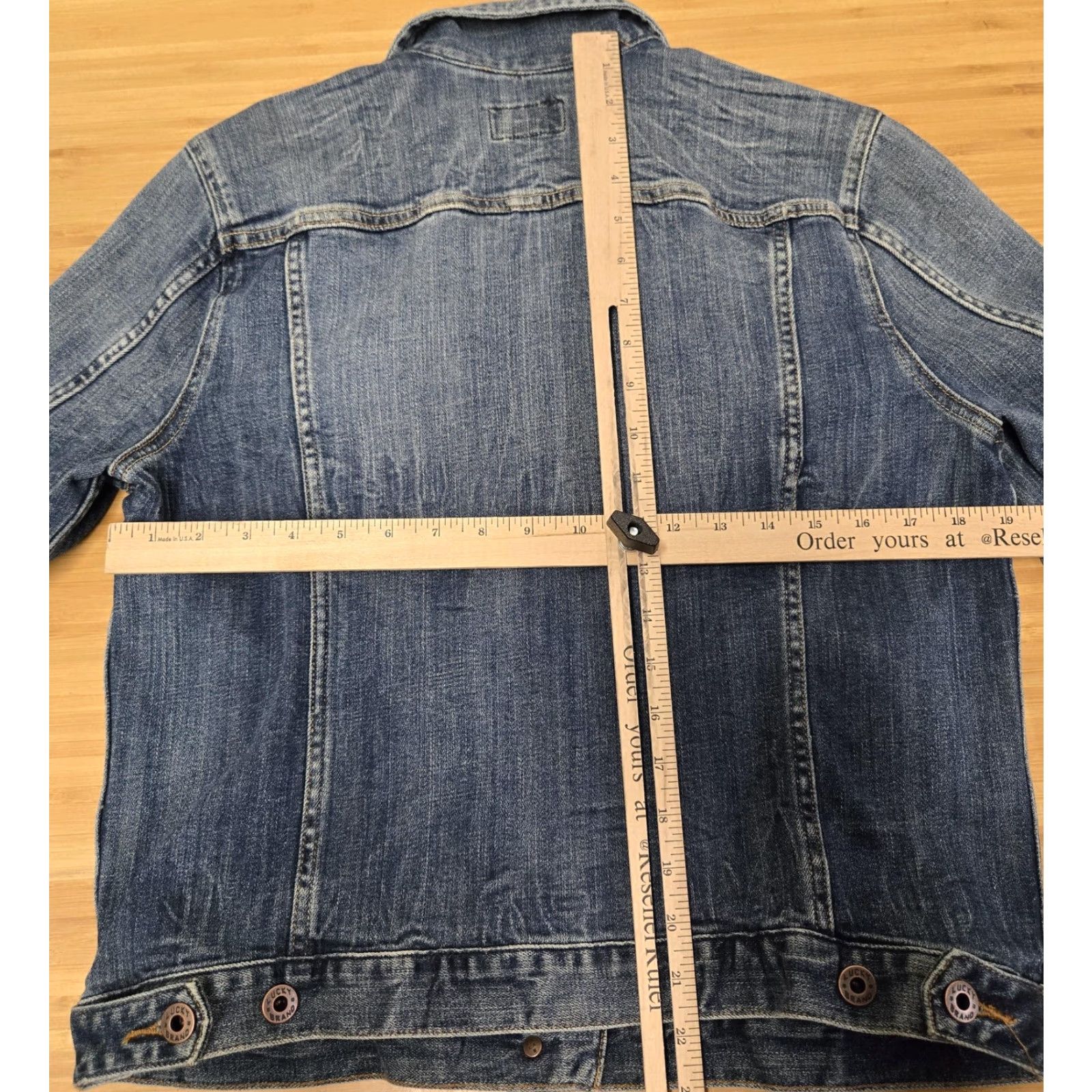 Lucky Brand VINTAGE Lucky Brand Jean Jacket Mens Large Blue Denim Trucker Distressed Button Front Bomber Jacket Mens L Blue Denim Casual 90s (if applicable) Size US 33 - 7 Thumbnail
