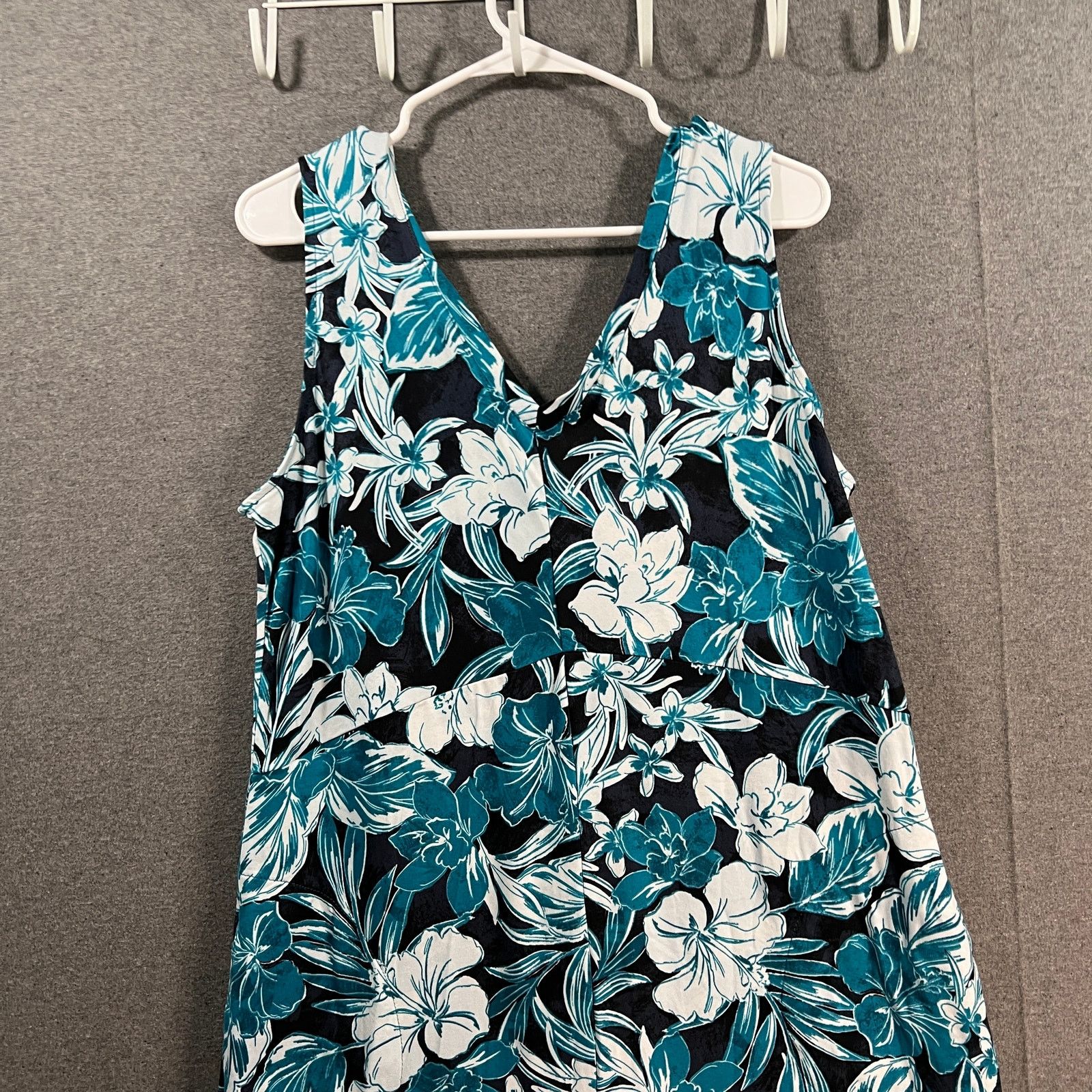 Other AnyBody Tall Lozy Knit Luxe V-Neck Gaucho Jumpsuit Tura Flo Size L / US 10 / IT 46 - 6 Thumbnail
