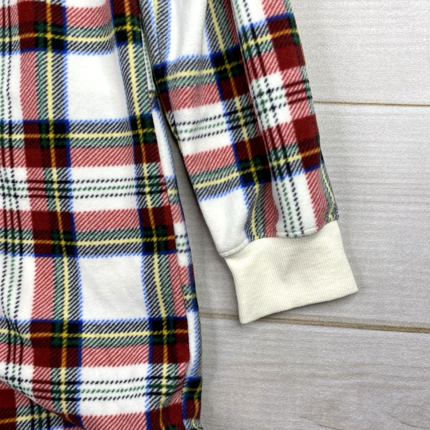 Old Navy Old Navy Womens Pajamas XS Plaid Fleece Cozy Short Romper 1 Pc Shirt Holiday Womens Size 26" / US 2 / IT 38 - 4 Thumbnail