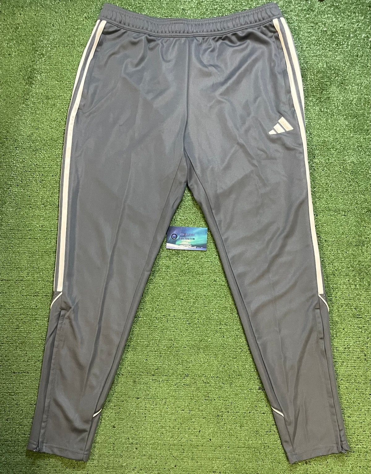 Adidas Adidas tiro 23 grey and white sweatpants Size US 32 / EU 48 - 1 Thumbnail