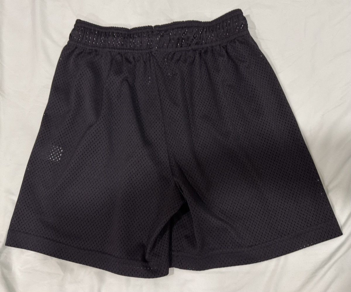 Eric Emanuel Eric Emanuel Philadelphia Sixers Shorts Size US 30 / EU 46 - 2 Thumbnail