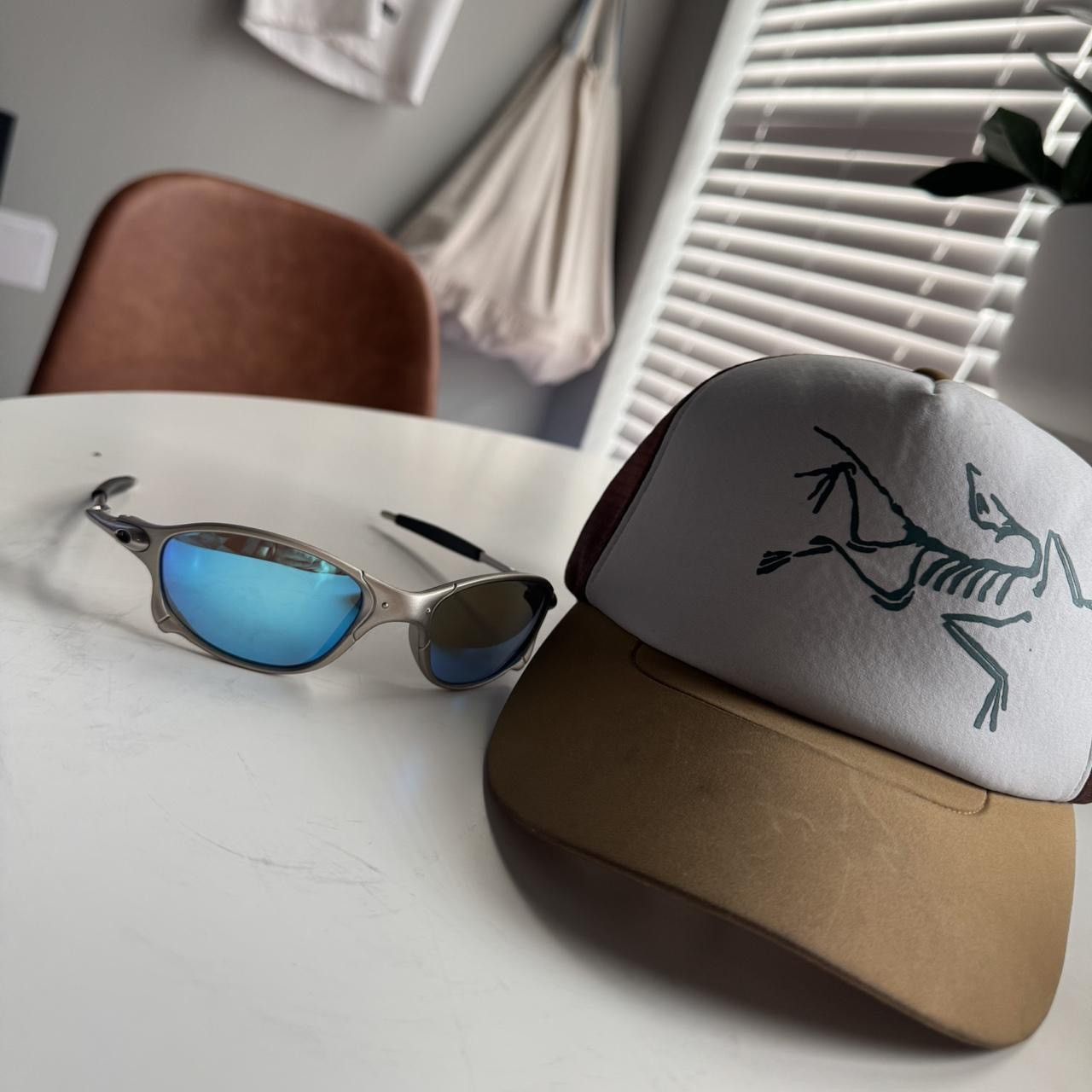 Other Oakley Style Silver Sunglasses Size ONE SIZE - 5 Thumbnail