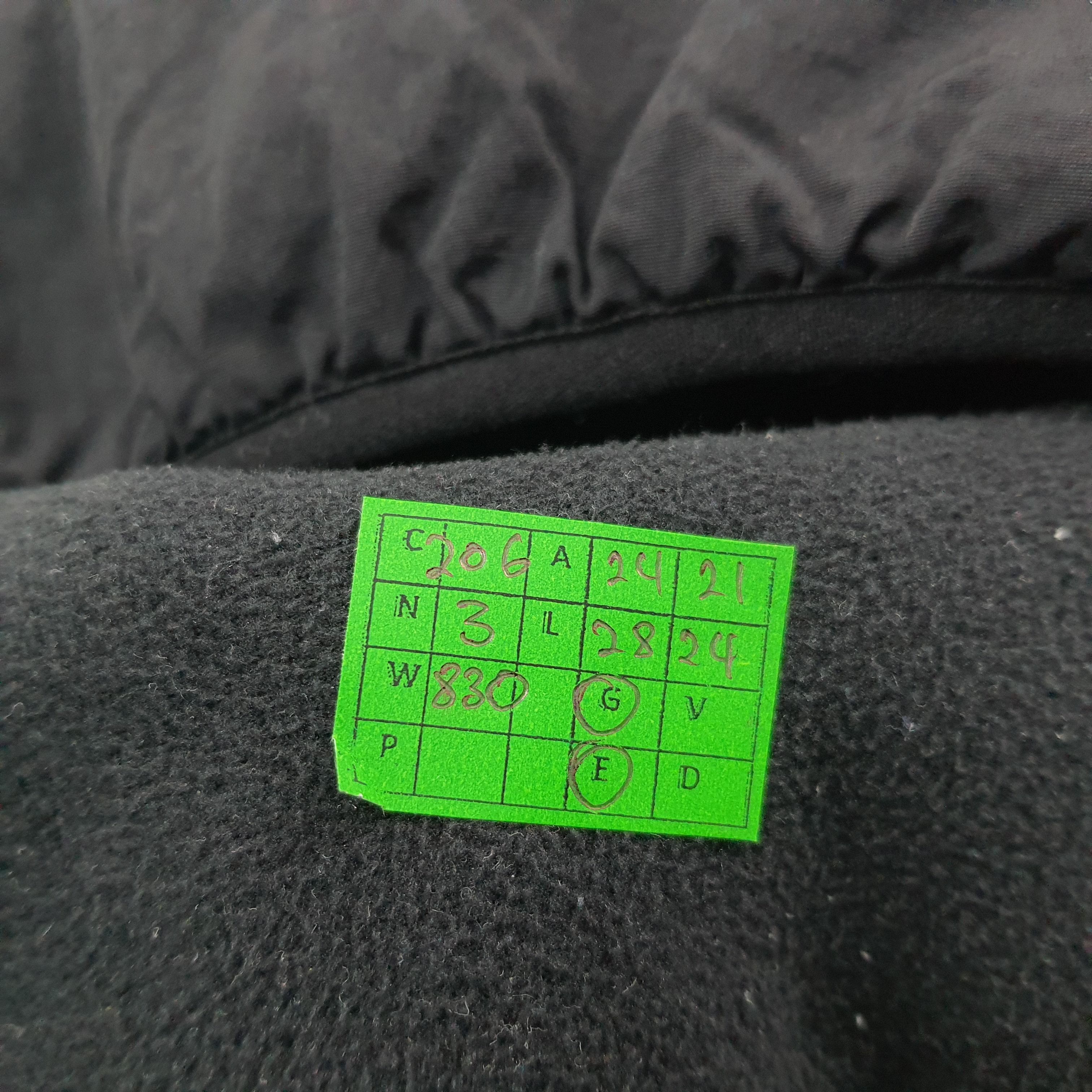 Japanese Brand × Vintage Vintage GU X UNDERCOVER Custom Logo Streetwear Fleece Jacket Size US L / EU 52-54 / 3 - 13 Thumbnail
